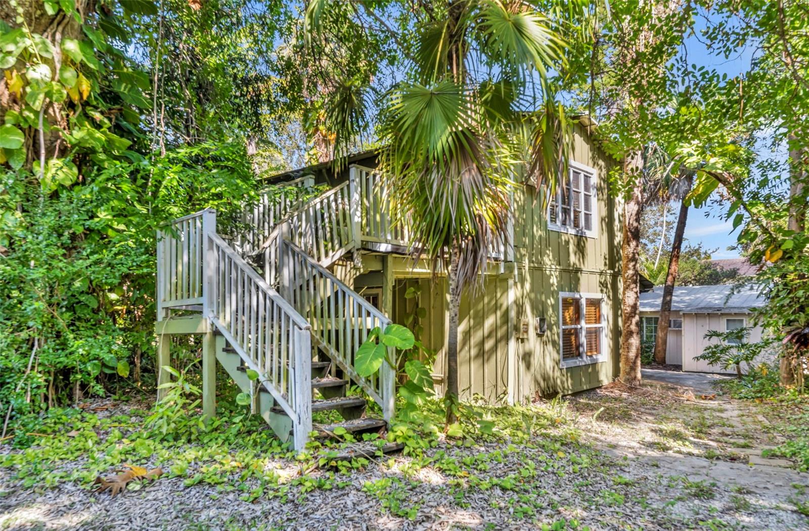 Listing photo id 14 for 13377 Indian River Dr