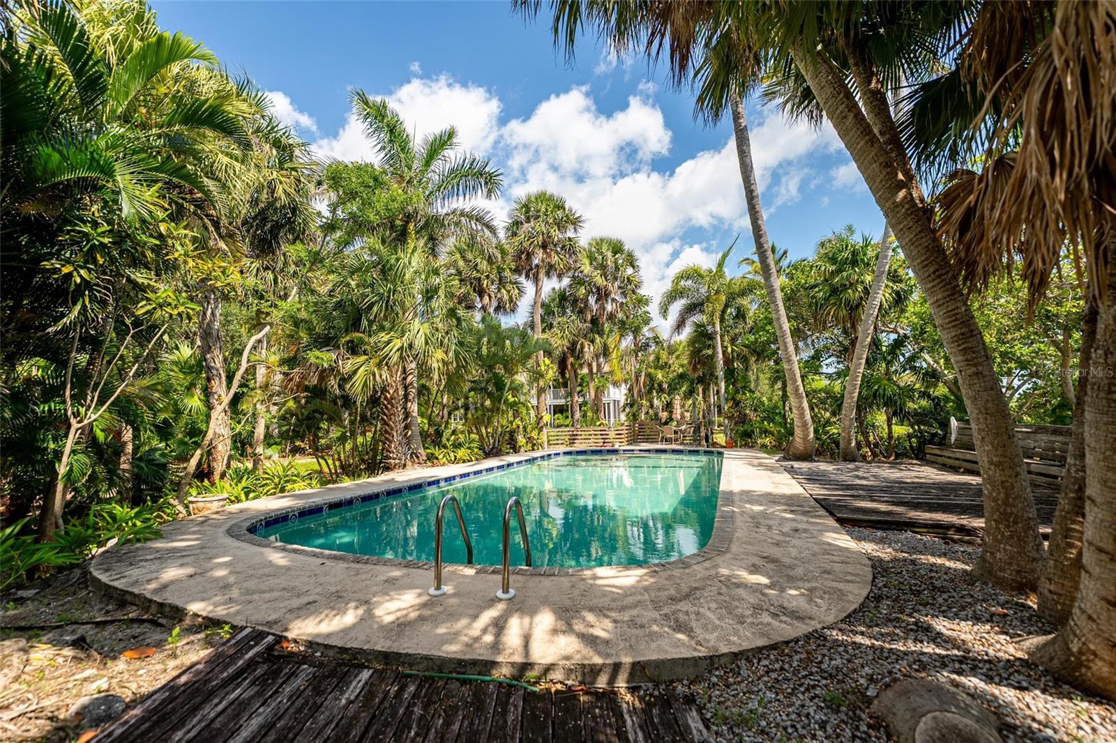 Listing photo id 26 for 13377 Indian River Dr