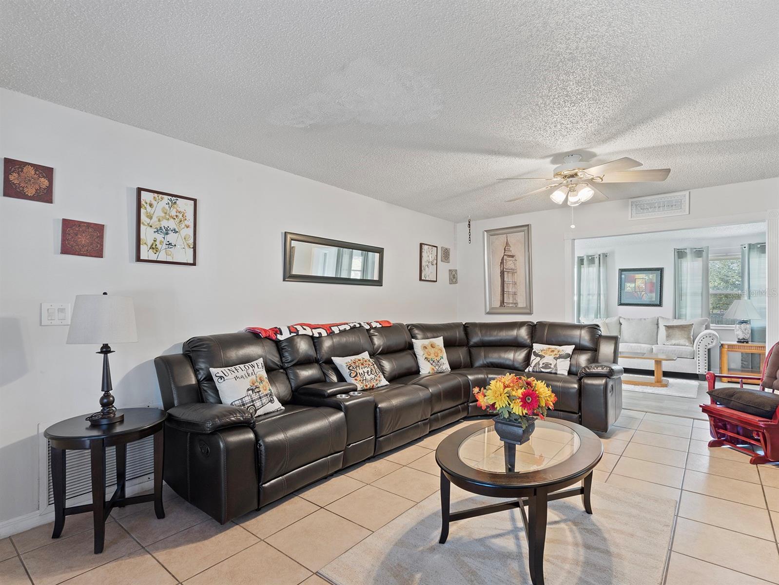 Image 4 of 20 For 2310 Fairgren Avenue