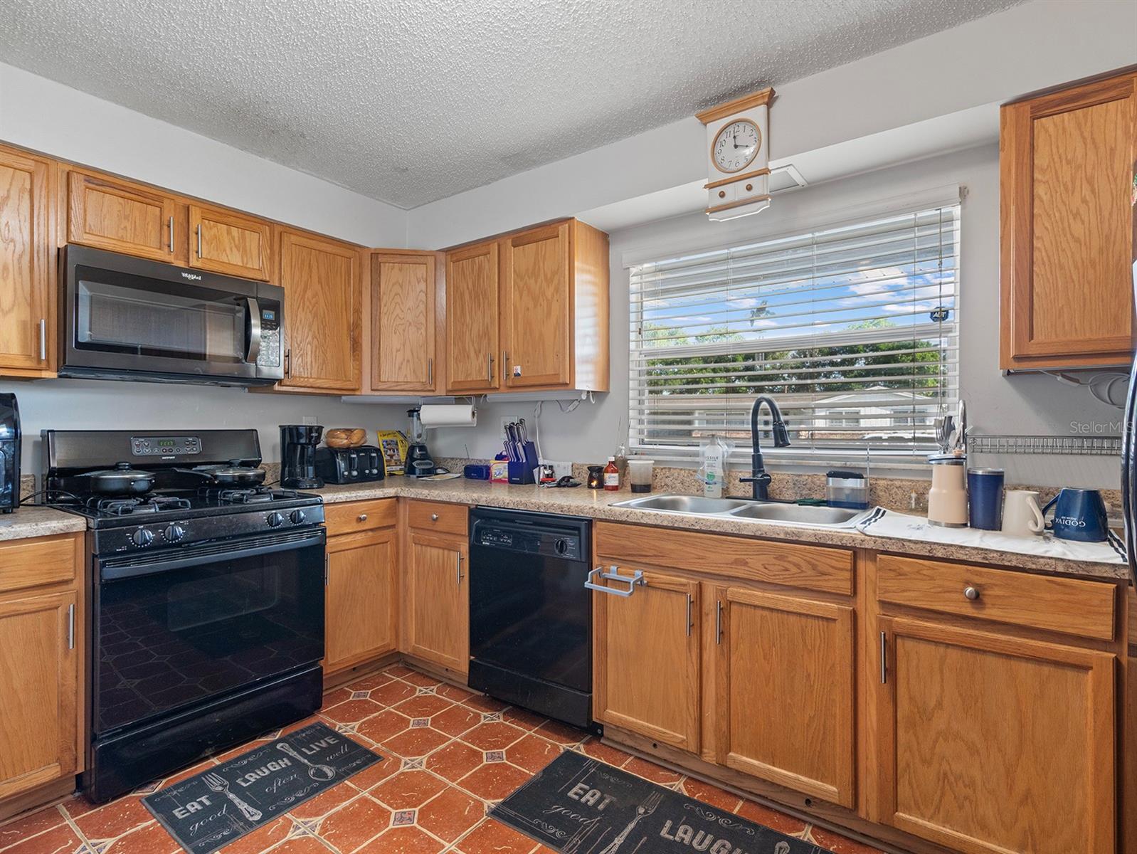 Image 9 of 20 For 2310 Fairgren Avenue