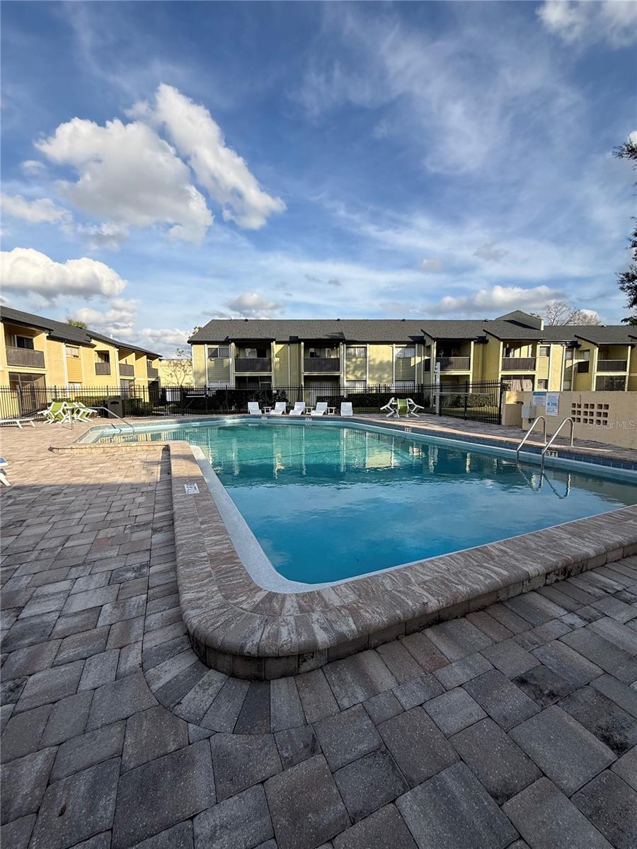 Image 14 of 14 For 942 Lake Destiny Road B