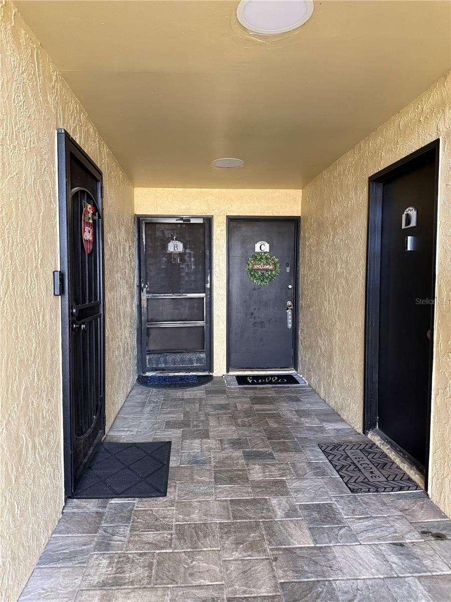 Image 2 of 14 For 942 Lake Destiny Road B