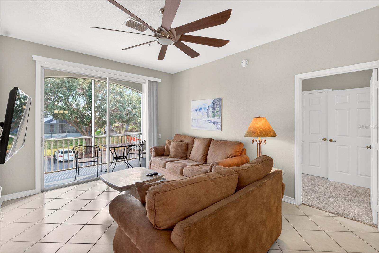 Image 13 of 52 For 8101 Coconut Palm Way 203