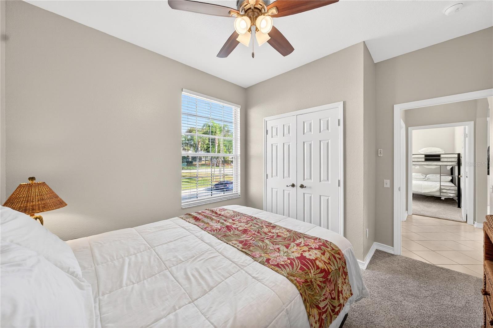 Image 20 of 52 For 8101 Coconut Palm Way 203