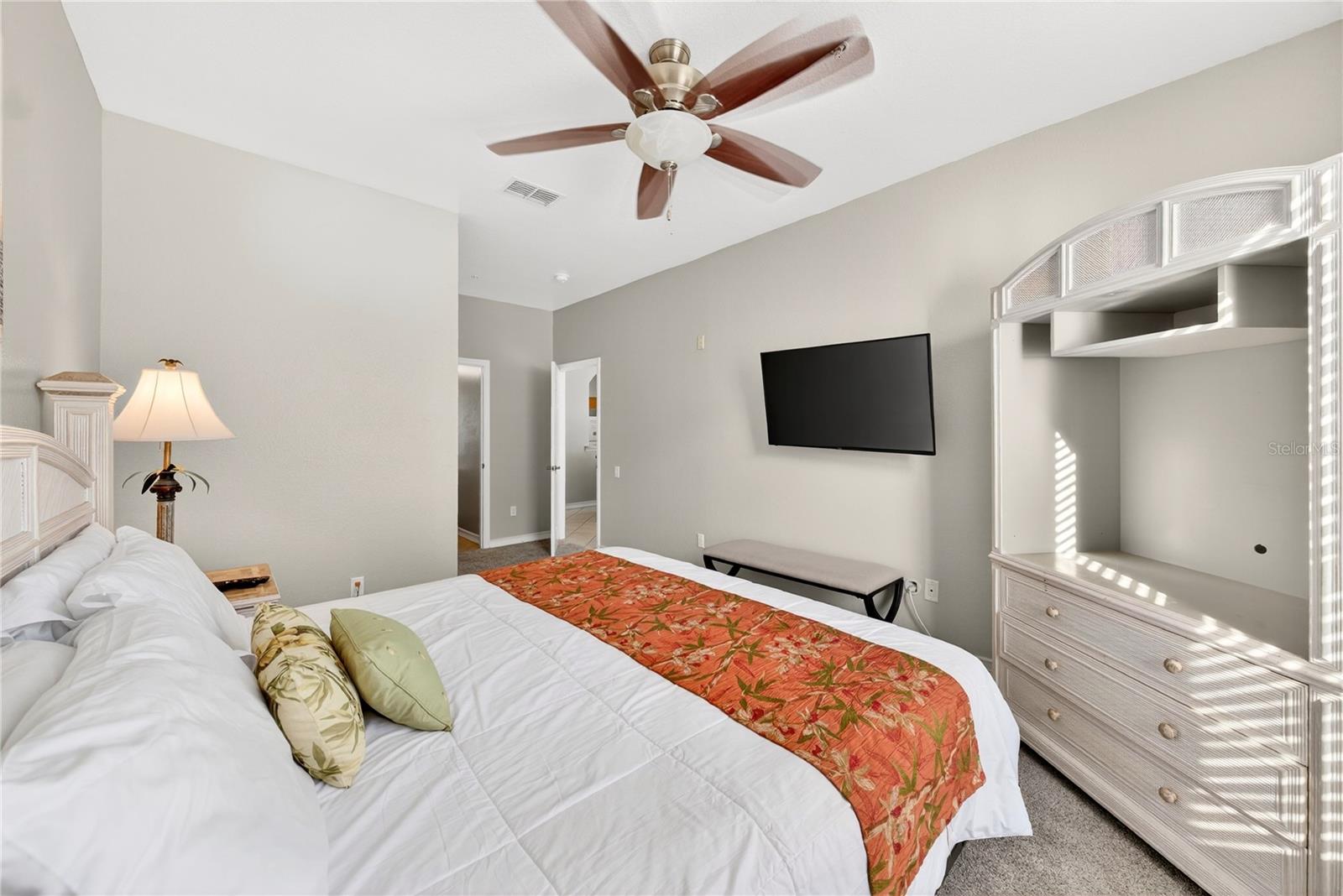 Image 24 of 52 For 8101 Coconut Palm Way 203