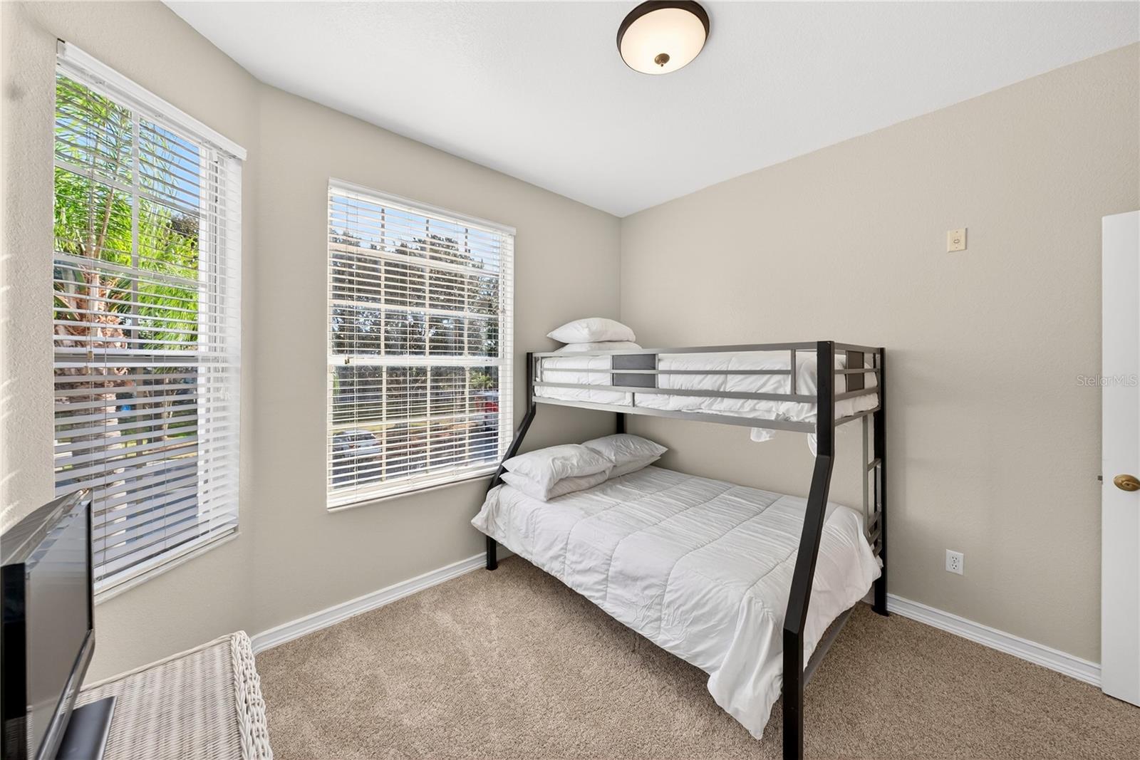 Image 30 of 52 For 8101 Coconut Palm Way 203