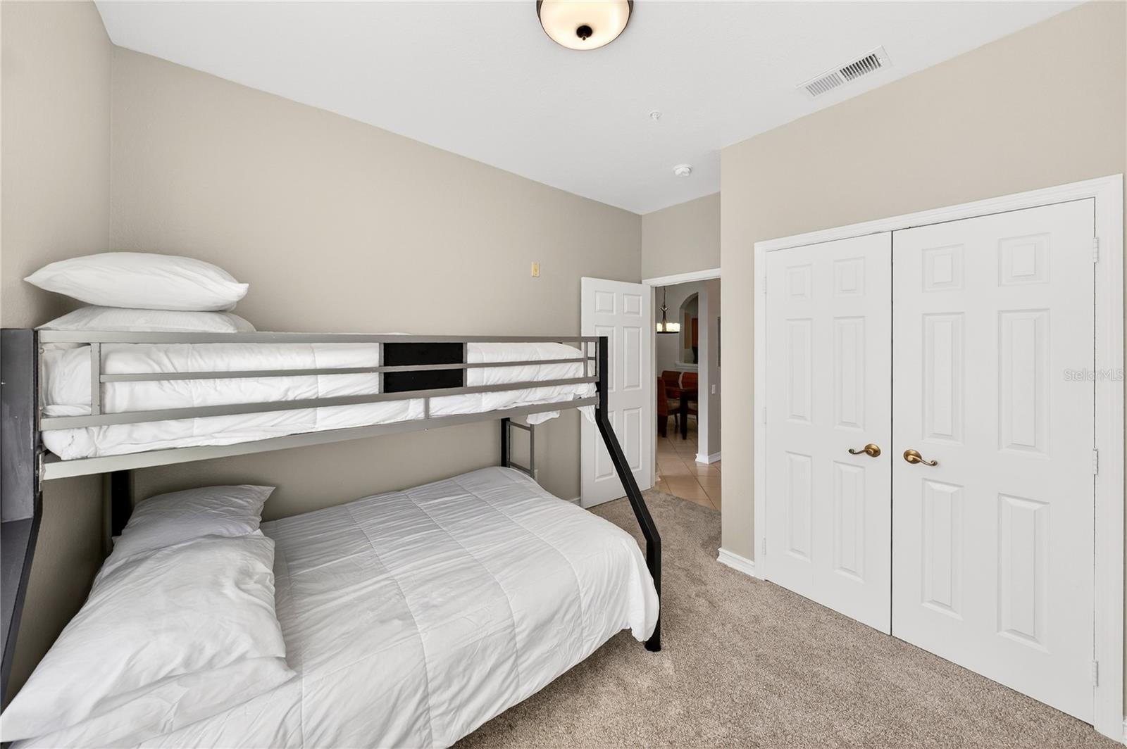 Image 31 of 52 For 8101 Coconut Palm Way 203