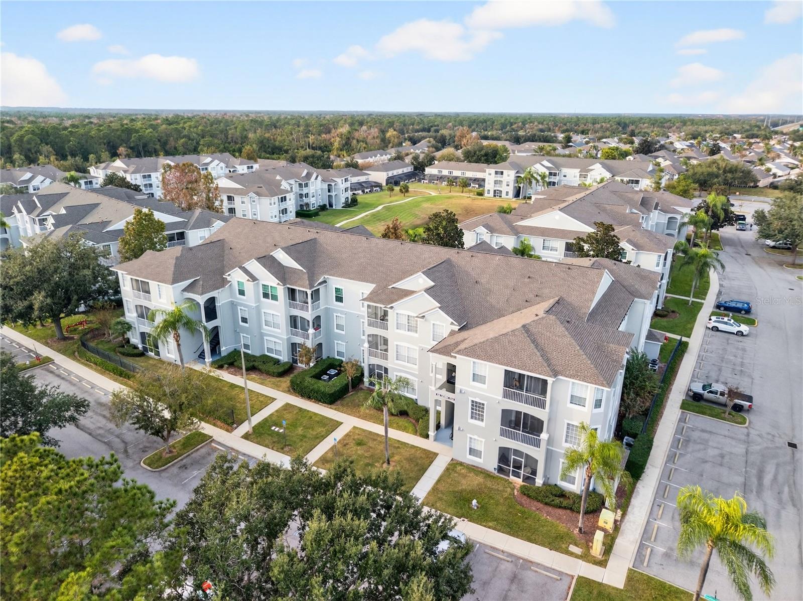 Image 35 of 52 For 8101 Coconut Palm Way 203