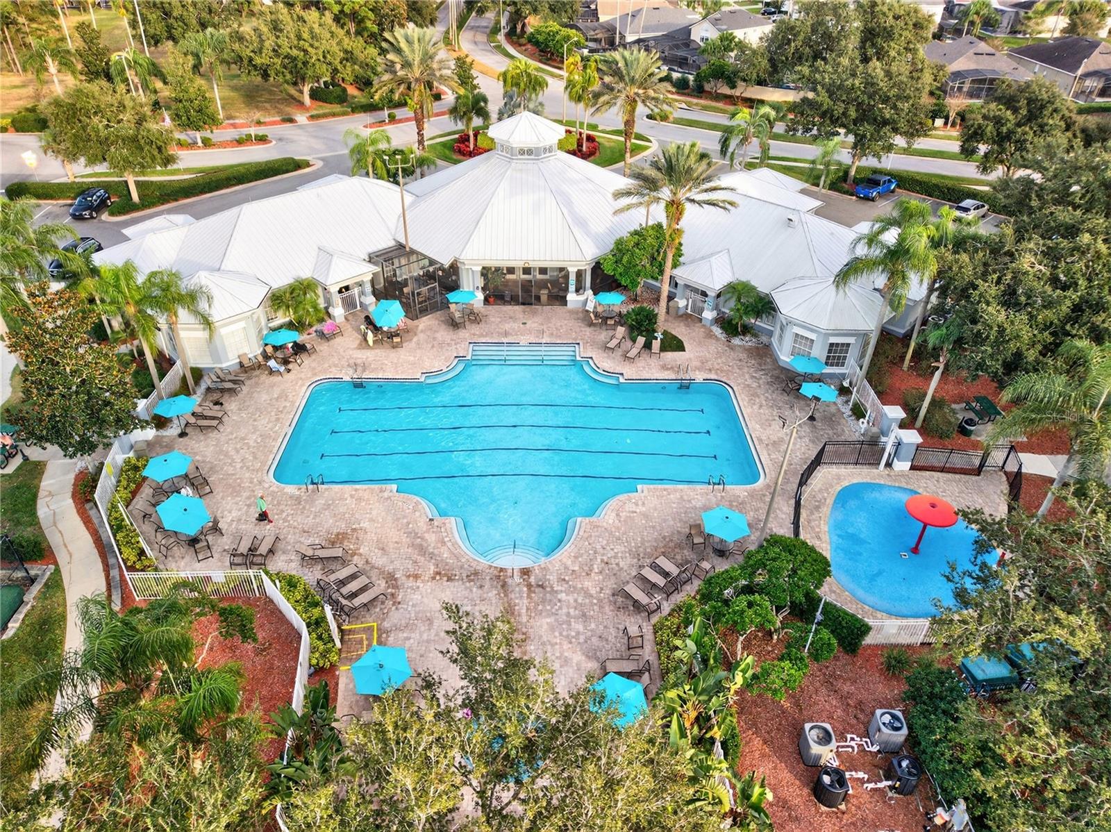 Image 40 of 52 For 8101 Coconut Palm Way 203