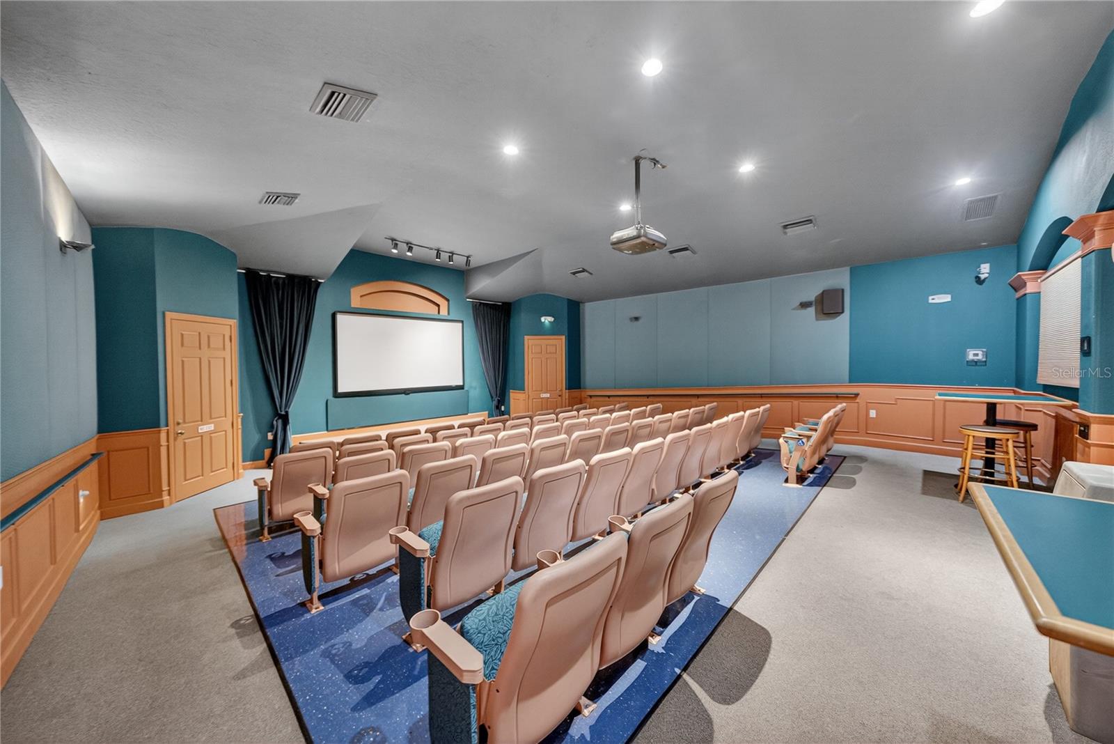 Image 46 of 52 For 8101 Coconut Palm Way 203