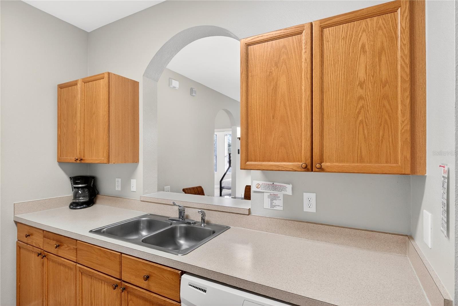 Image 8 of 52 For 8101 Coconut Palm Way 203