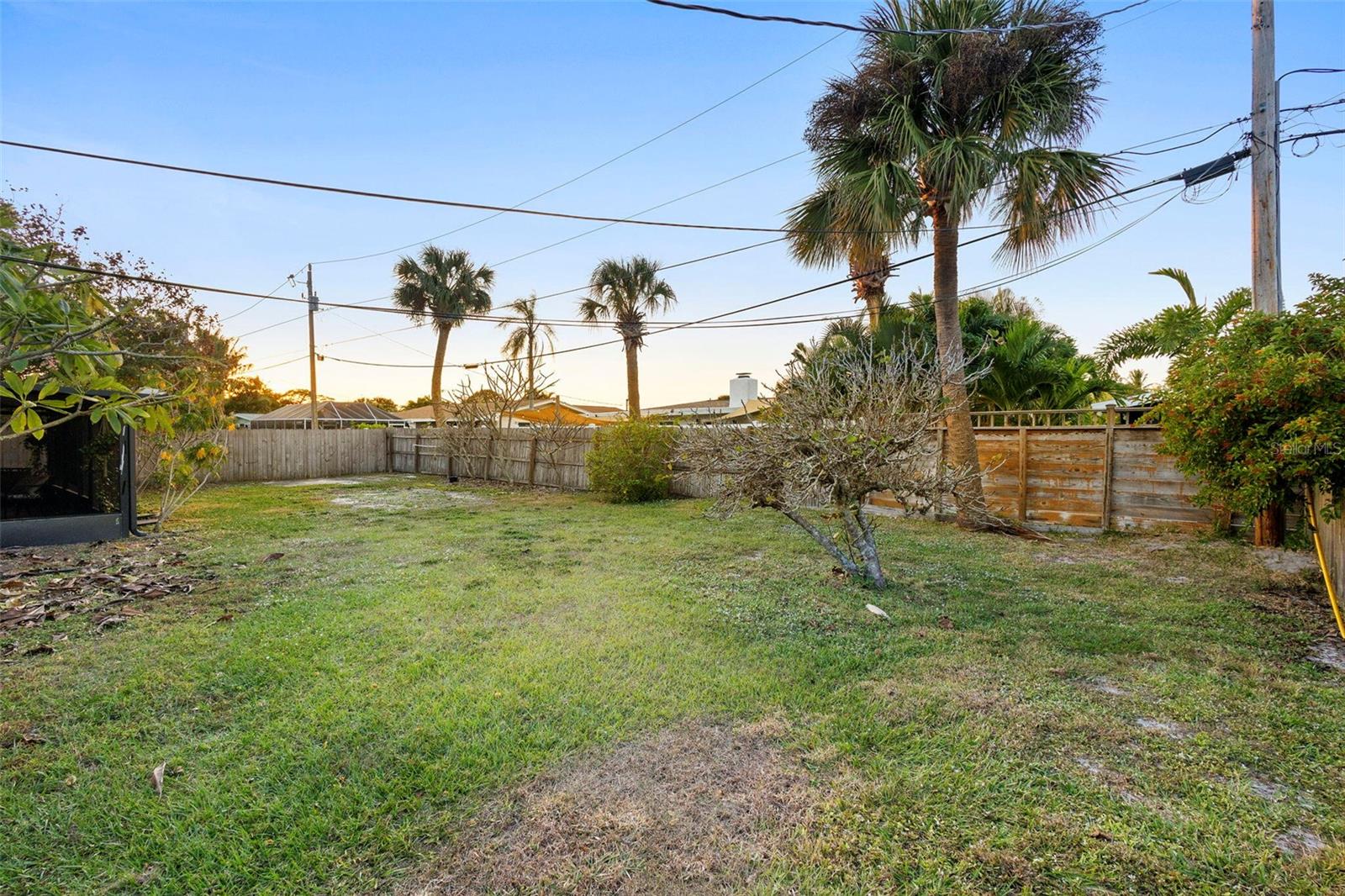 Image 21 of 23 For 1132 Pinetree Drive