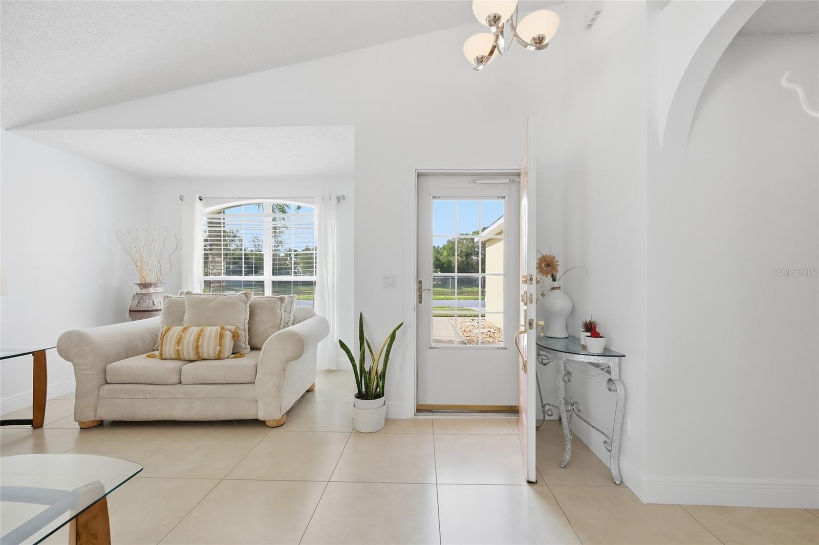 Image 6 of 49 For 1145 Great Shady Lane