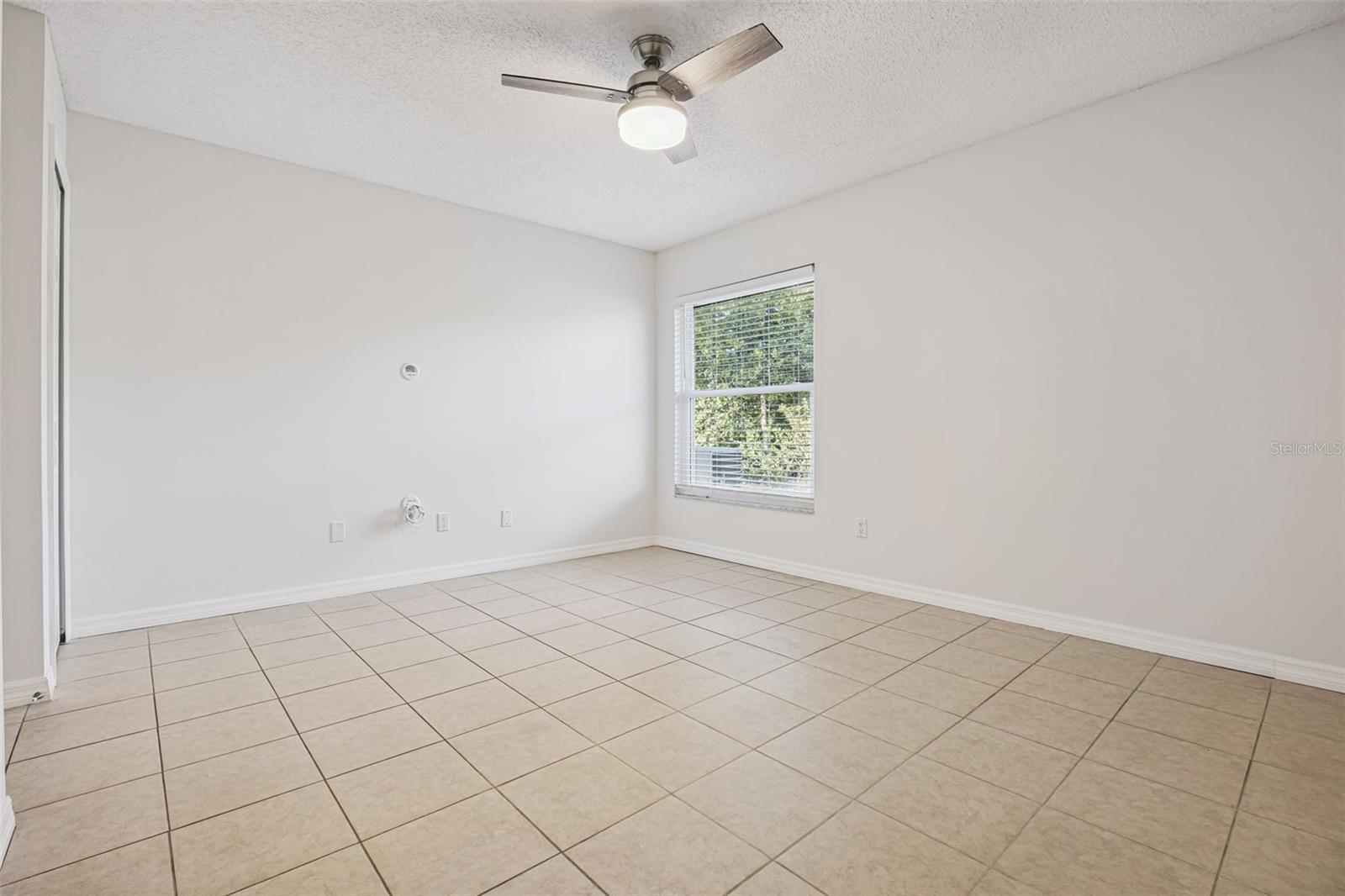 Image 26 of 43 For 5119 Lazy Lake Circle