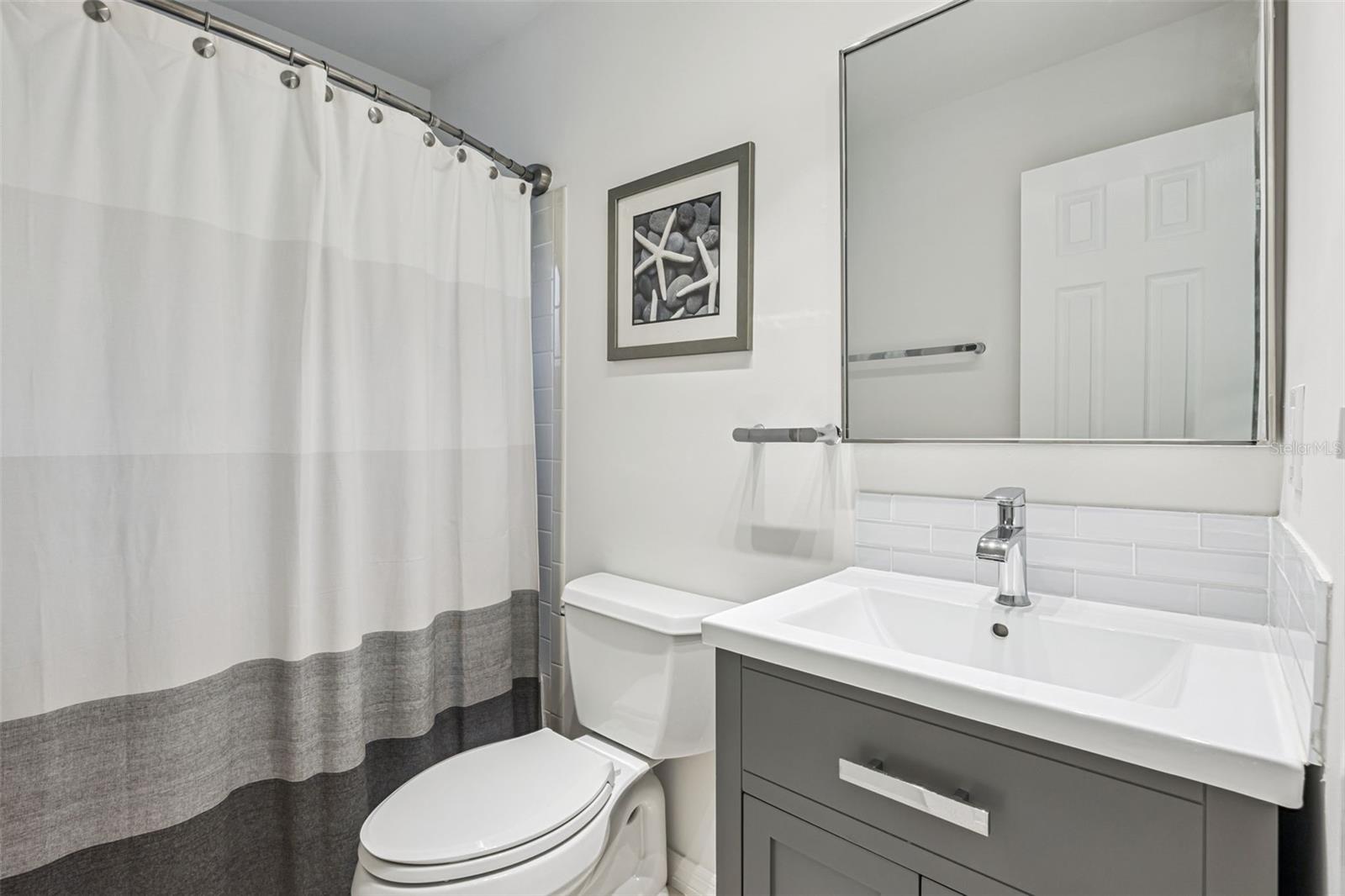 Image 31 of 43 For 5119 Lazy Lake Circle