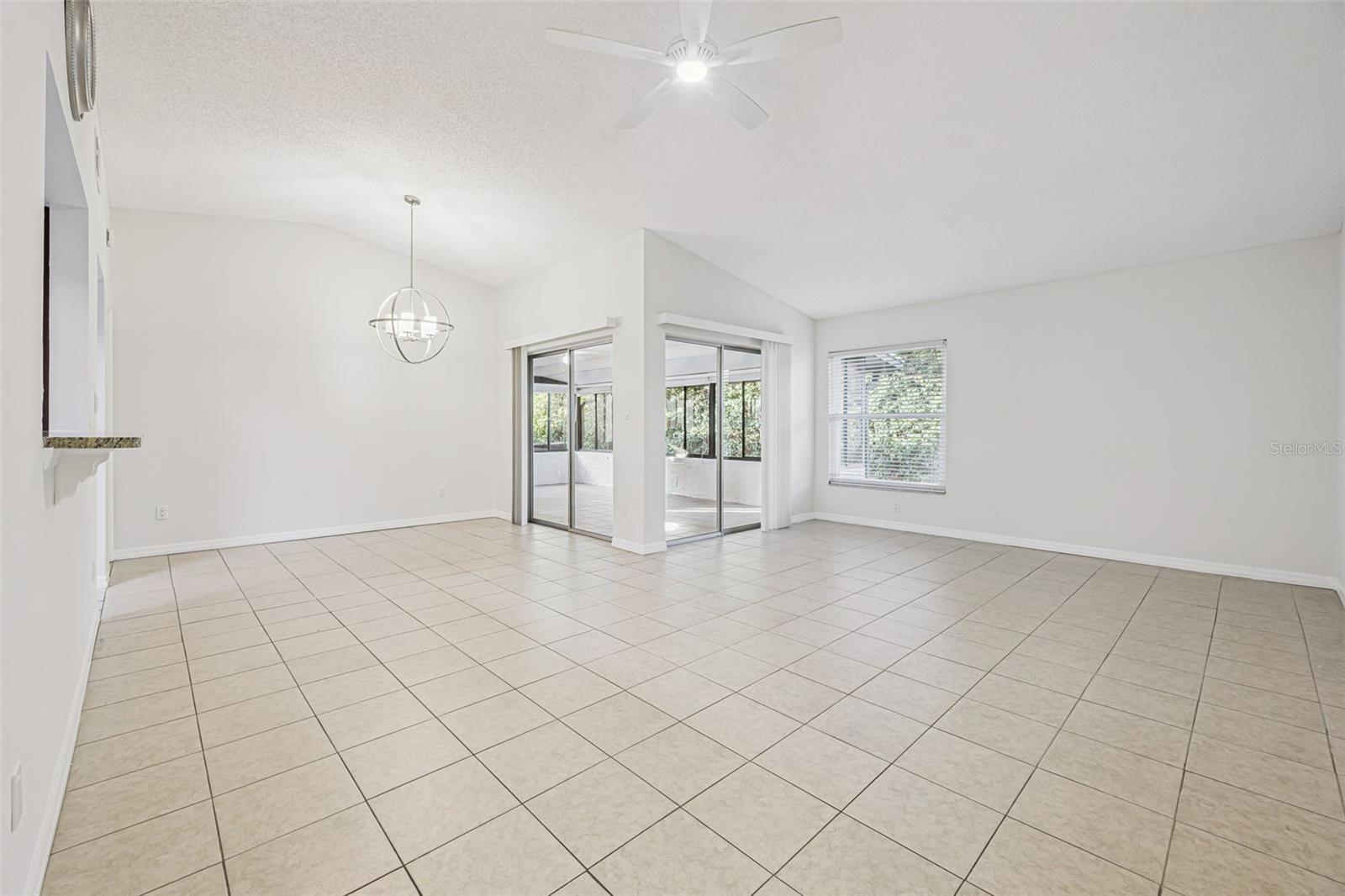 Image 5 of 43 For 5119 Lazy Lake Circle