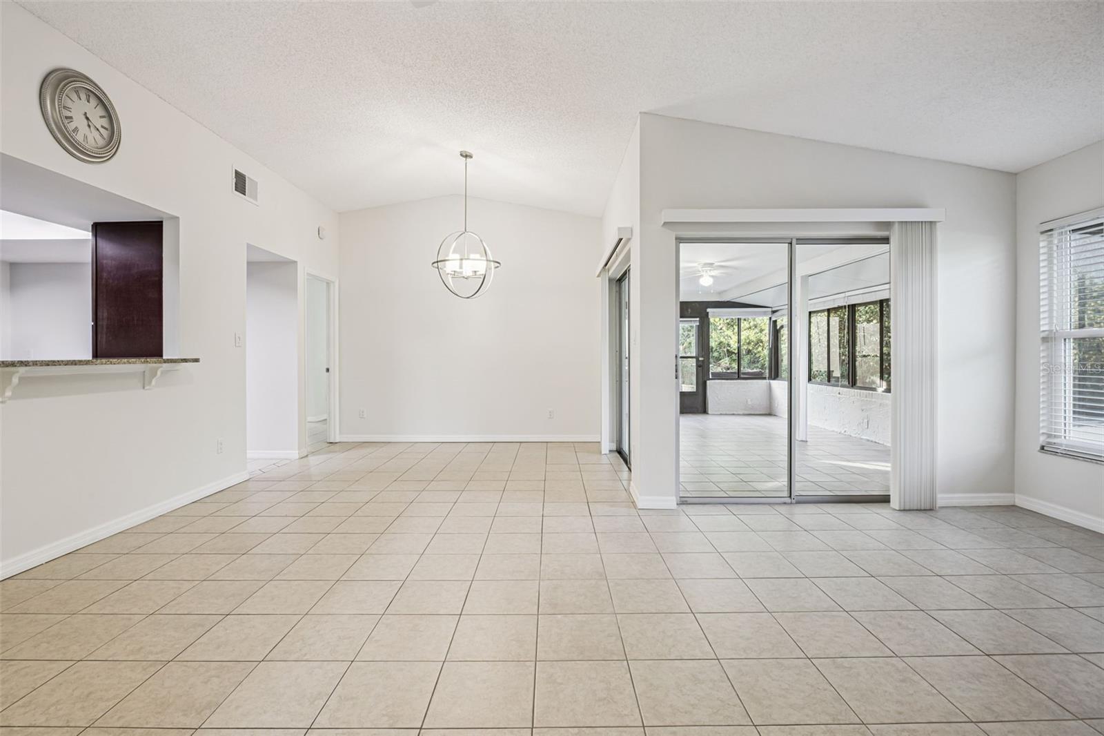 Image 8 of 43 For 5119 Lazy Lake Circle