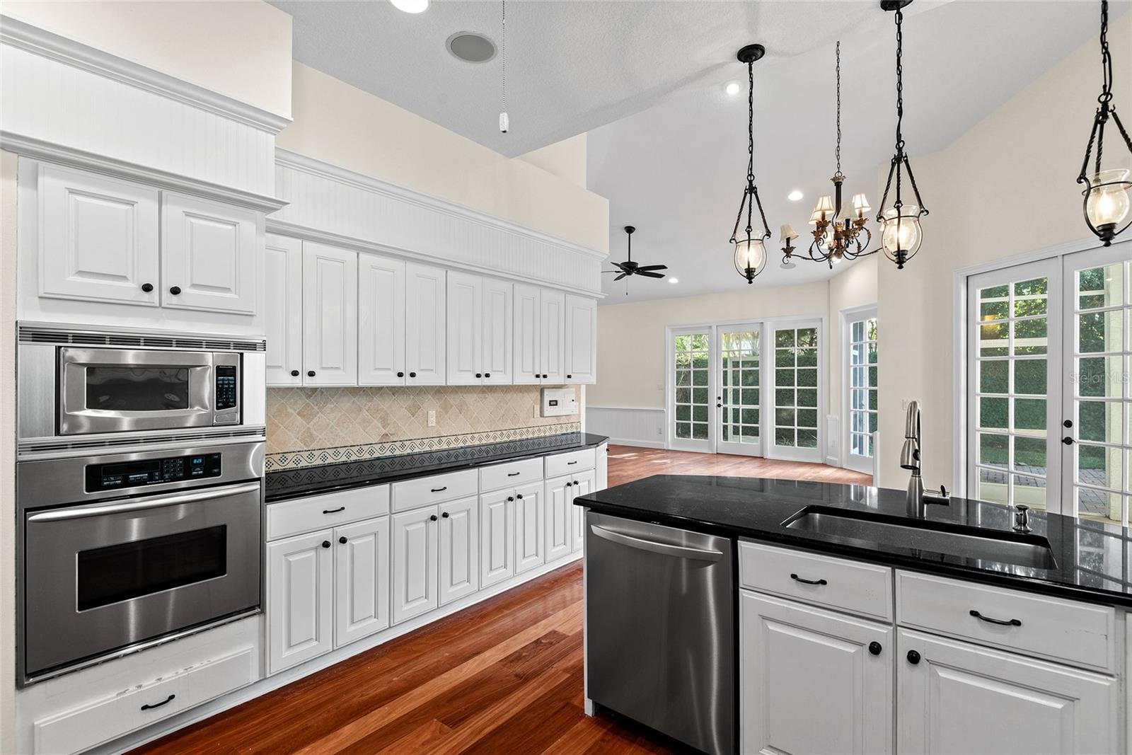 Image 20 of 44 For 519 Park North Court