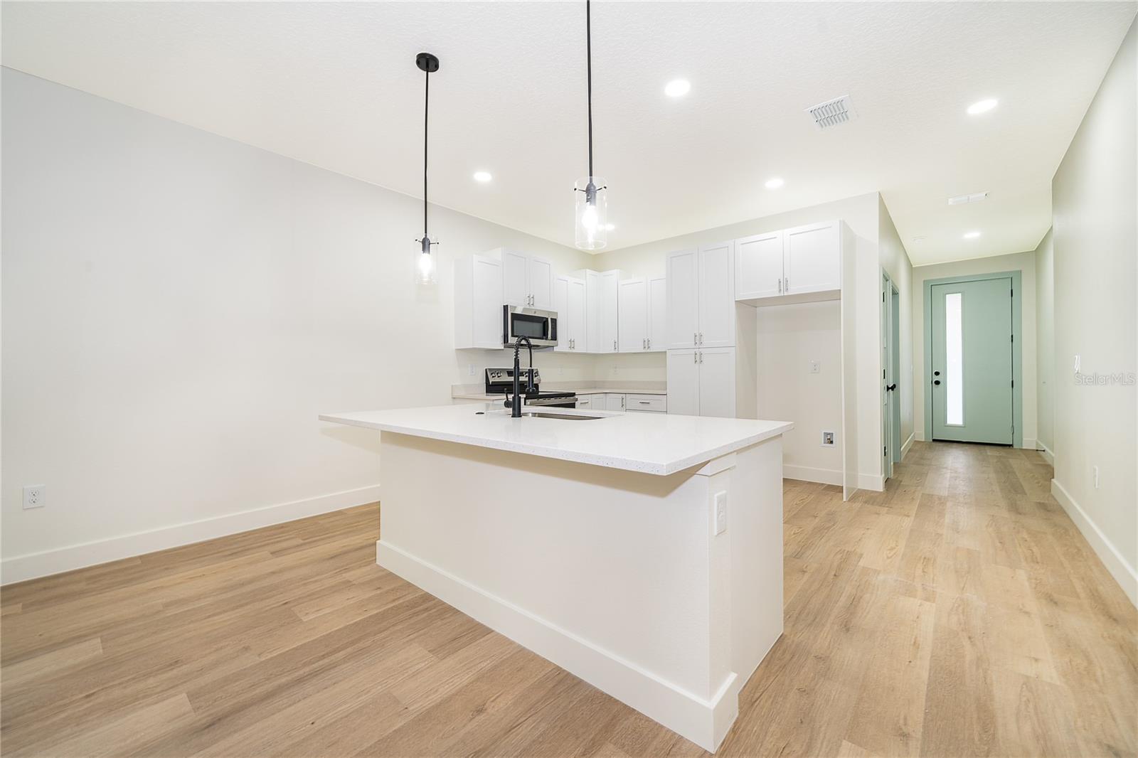 Image 5 of 27 For 1240 Votaw  