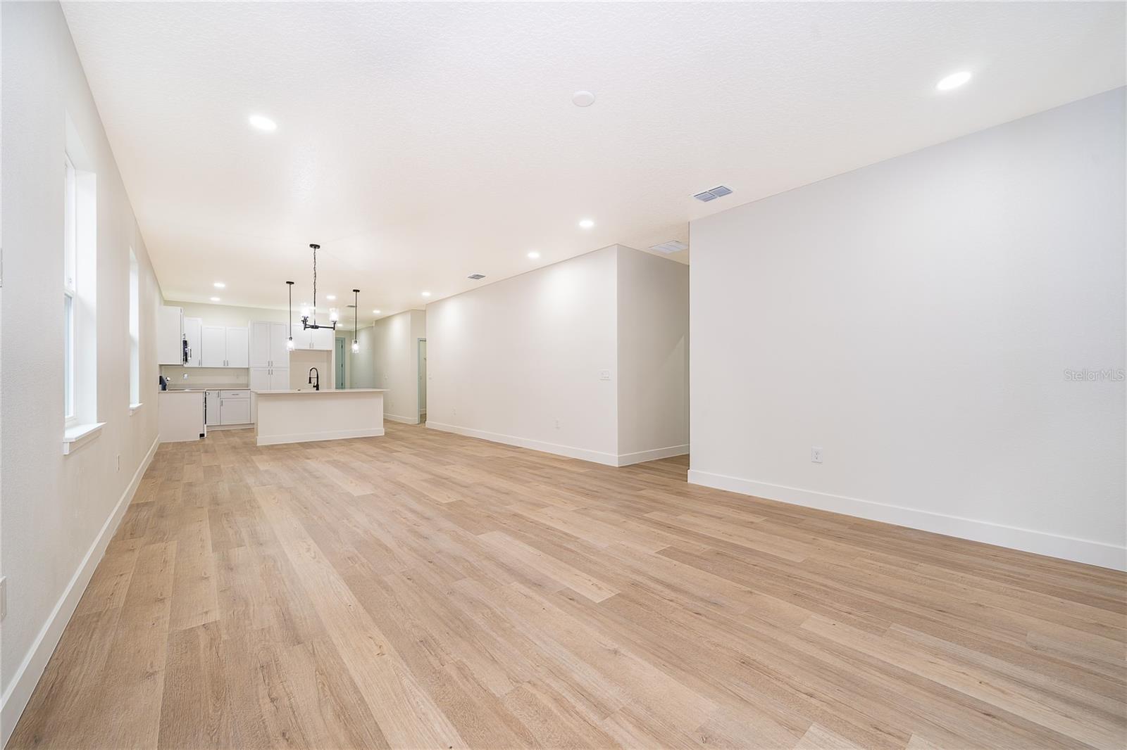 Image 8 of 27 For 1240 Votaw  