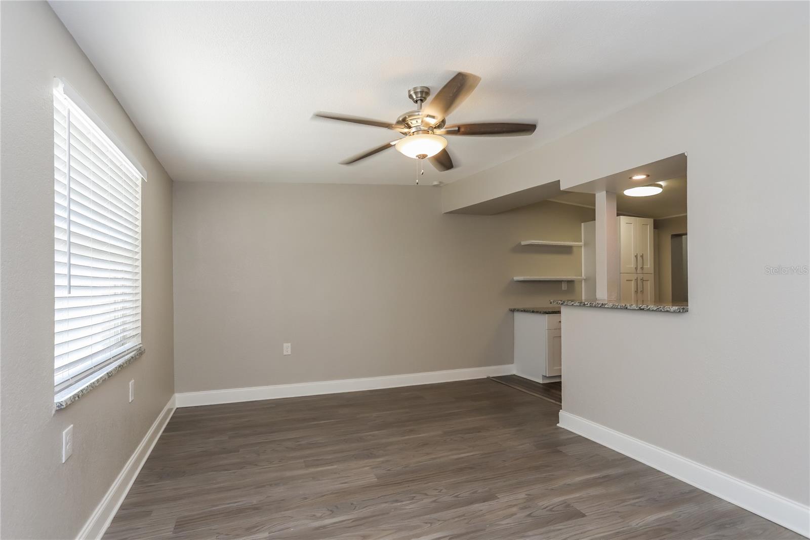 Image 3 of 16 For 1960 Cecil Street