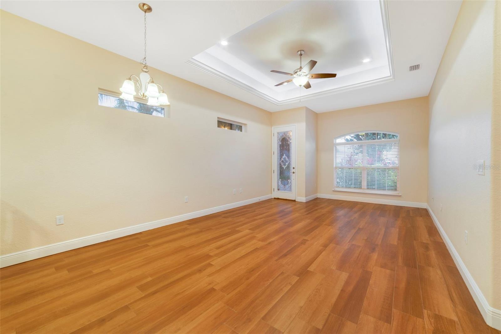 Image 26 of 30 For 1167 Motorcoach Drive