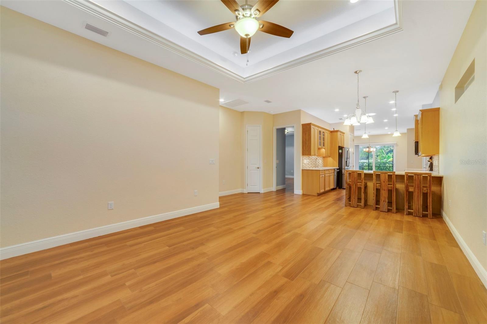 Image 27 of 30 For 1167 Motorcoach Drive