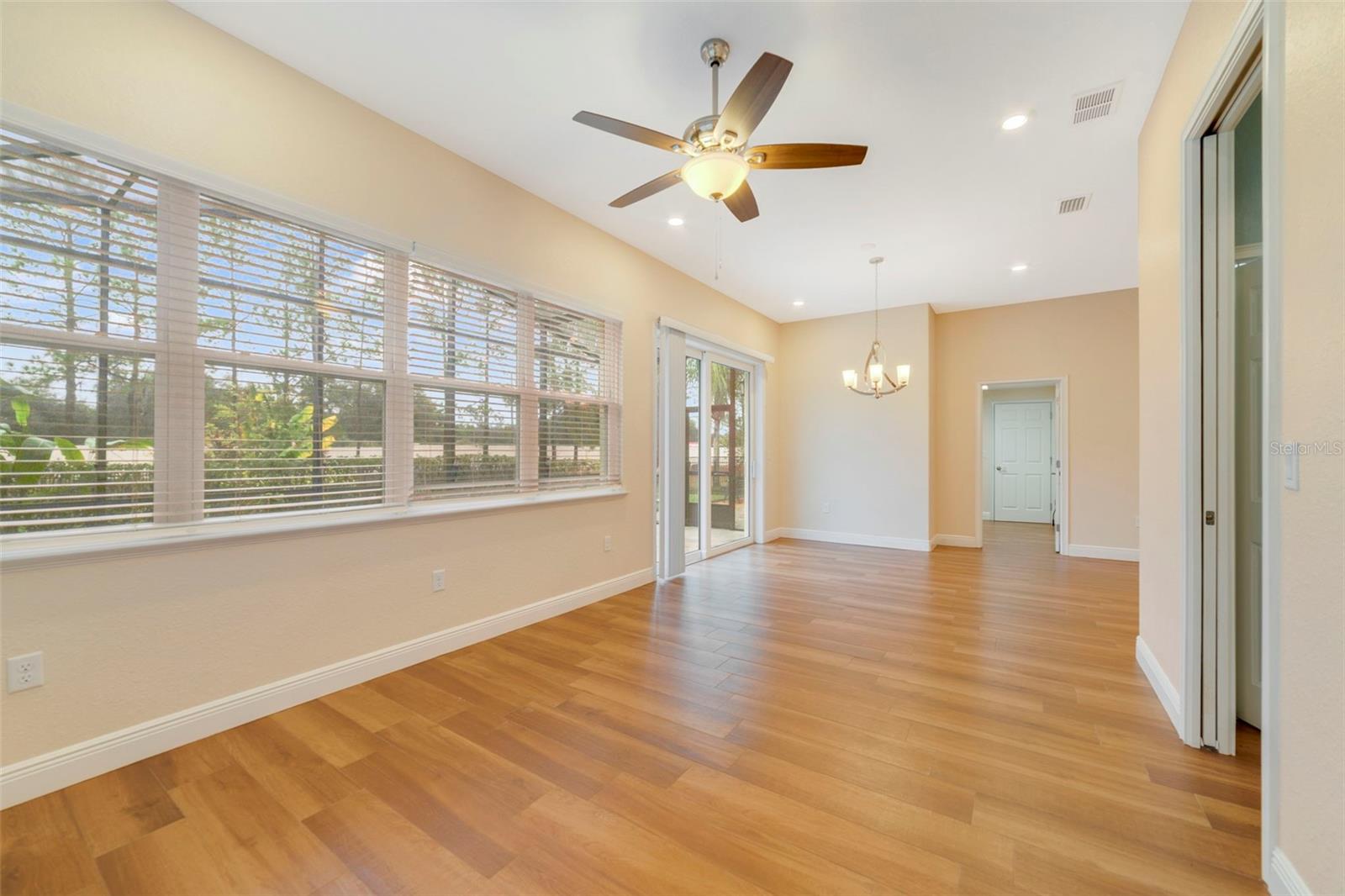 Image 28 of 30 For 1167 Motorcoach Drive