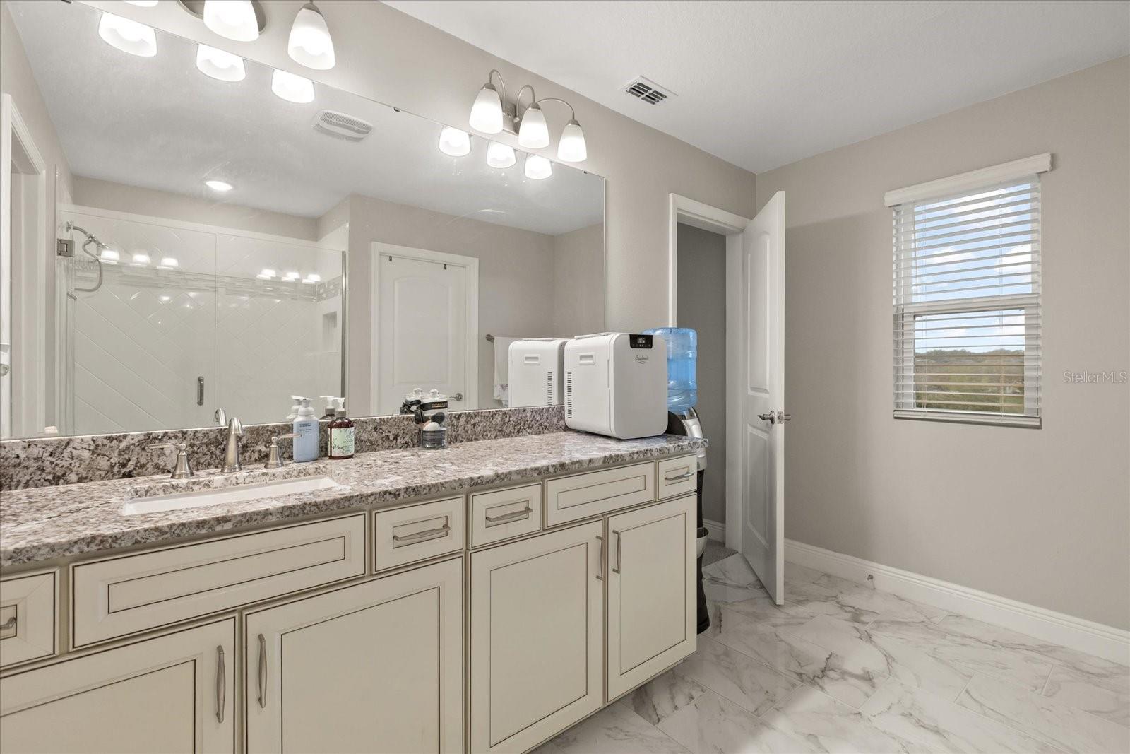 Image 10 of 18 For 31707 Broadwater Avenue