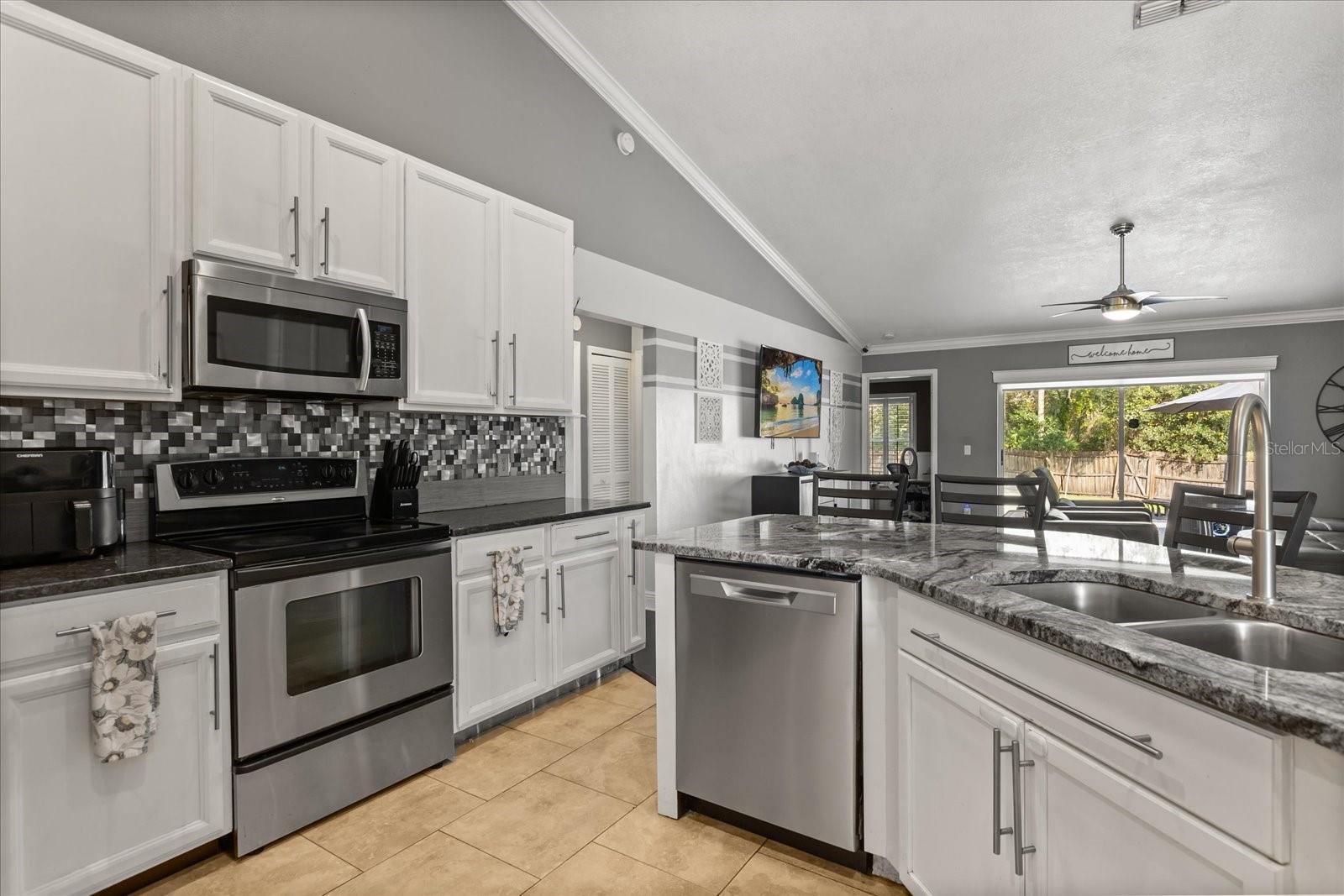 Image 8 of 23 For 4021 Eagle Feather Drive