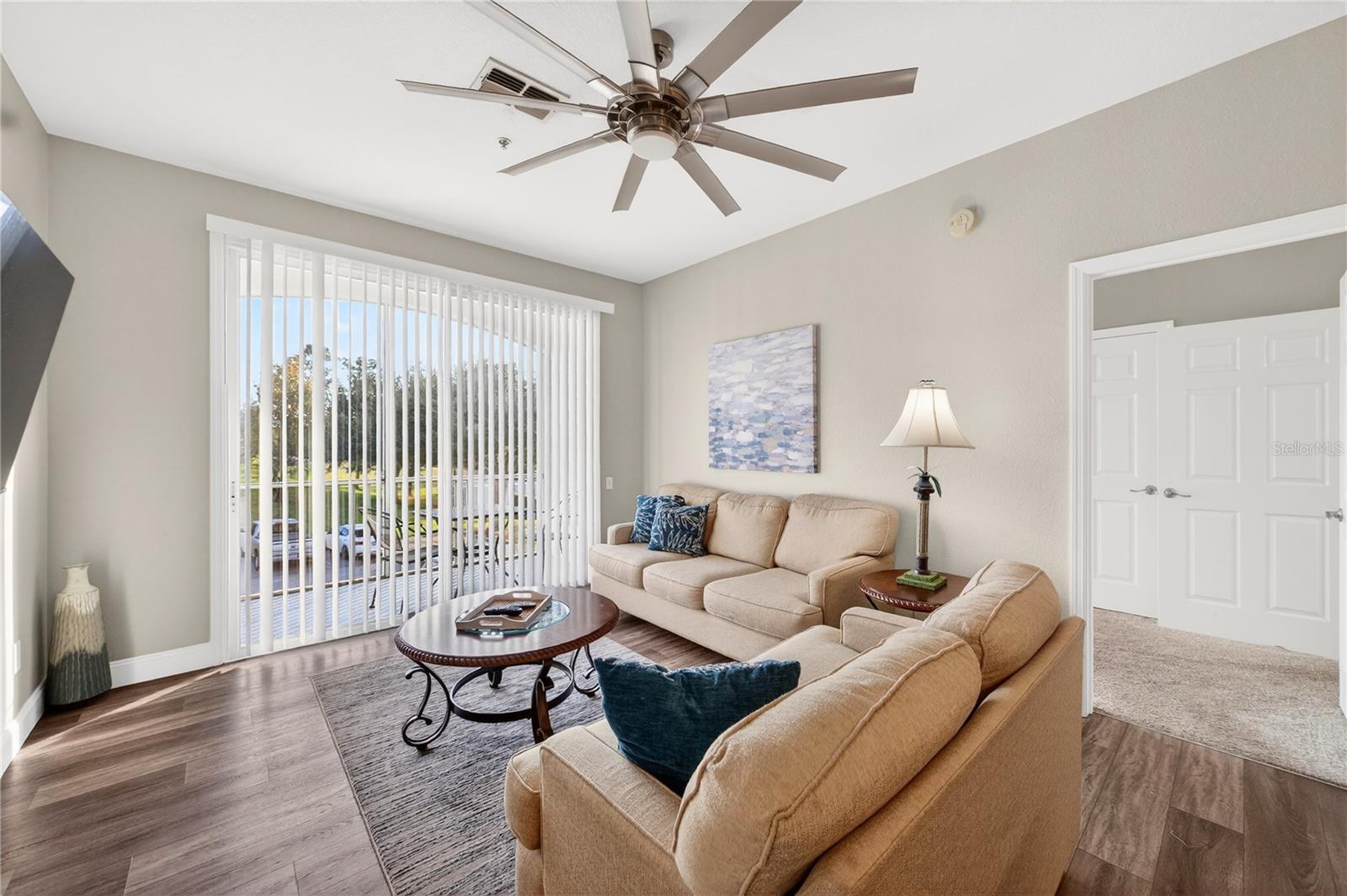 Image 10 of 47 For 8105 Coconut Palm Way 203