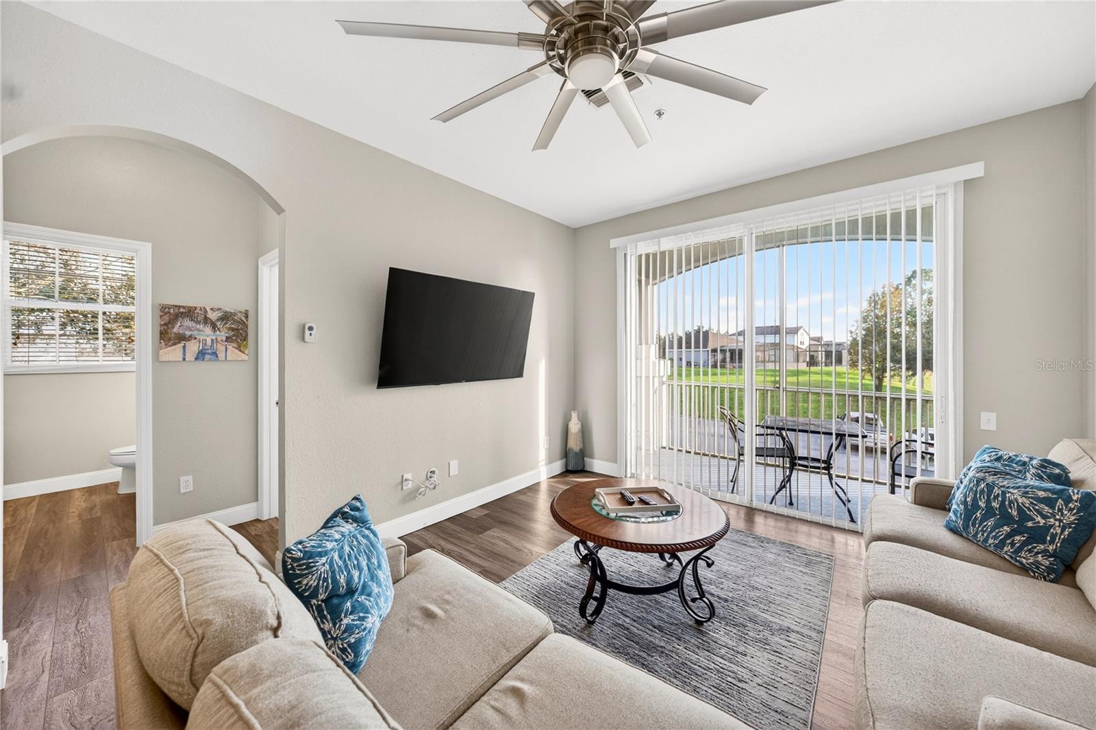 Image 11 of 47 For 8105 Coconut Palm Way 203