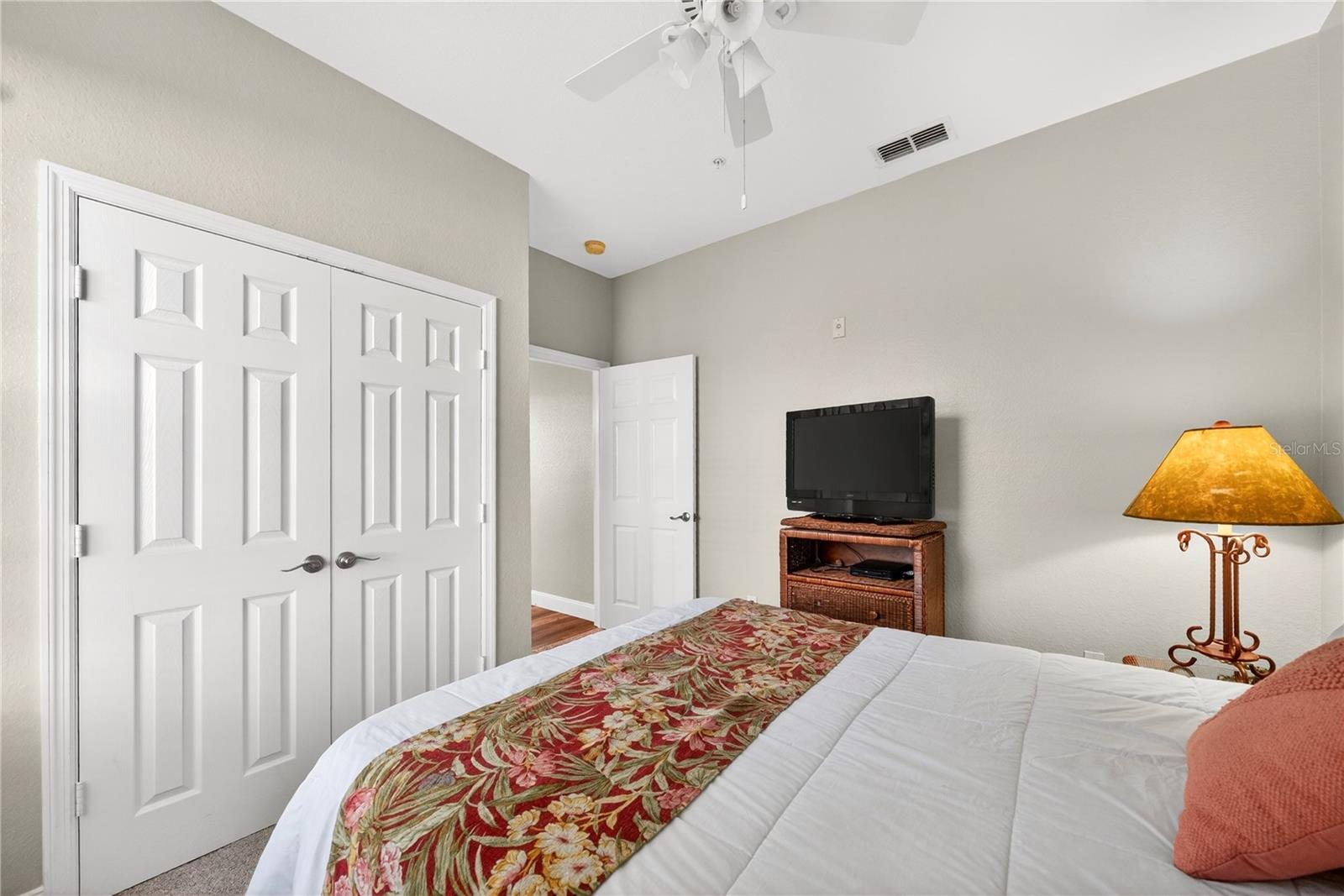 Image 16 of 47 For 8105 Coconut Palm Way 203