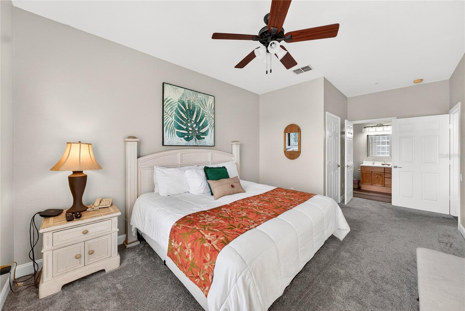 Image 17 of 47 For 8105 Coconut Palm Way 203