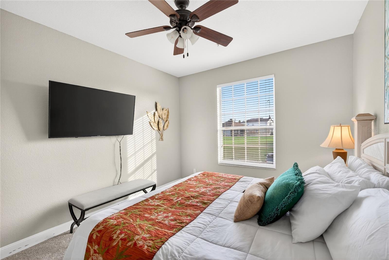 Image 18 of 47 For 8105 Coconut Palm Way 203