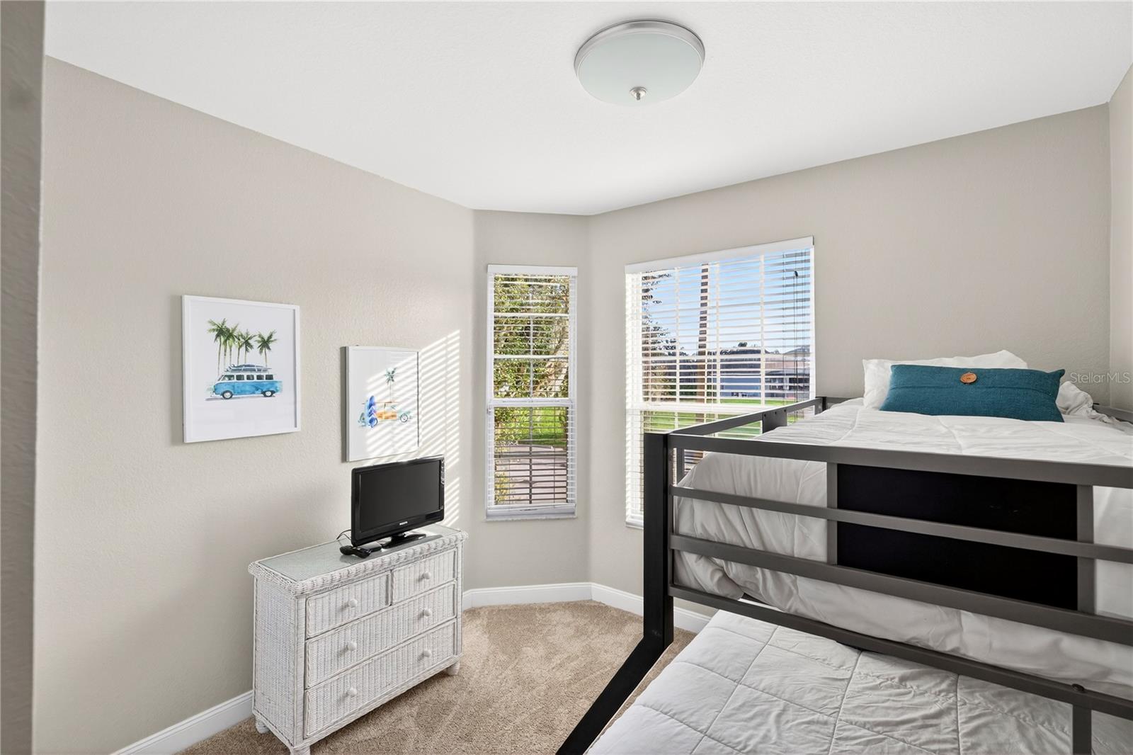 Image 22 of 47 For 8105 Coconut Palm Way 203