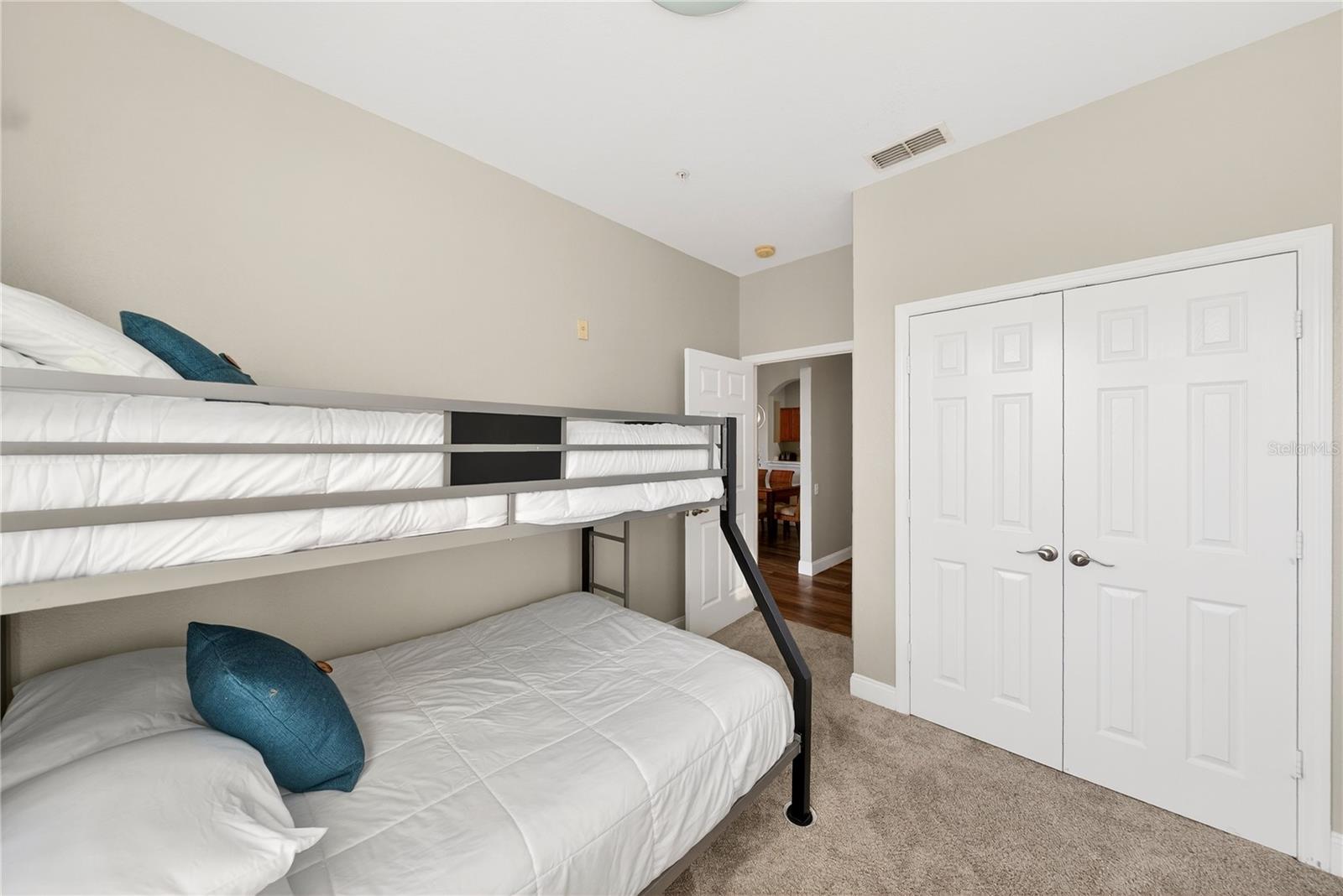 Image 24 of 47 For 8105 Coconut Palm Way 203