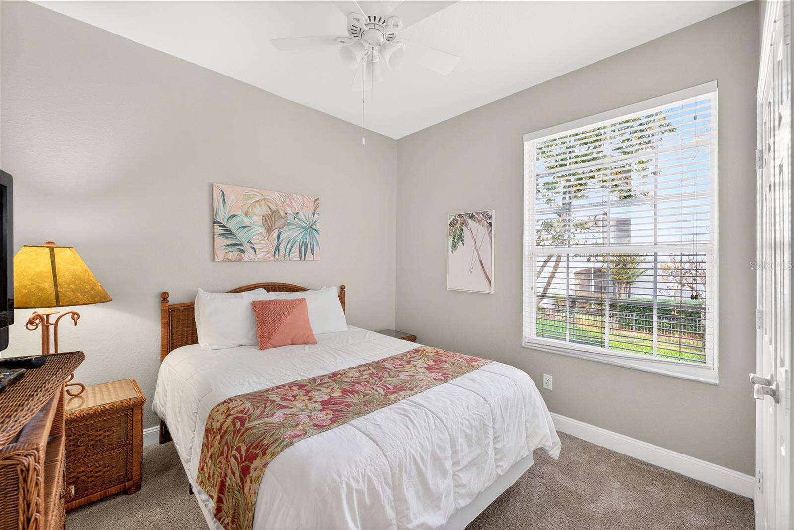 Image 29 of 47 For 8105 Coconut Palm Way 203