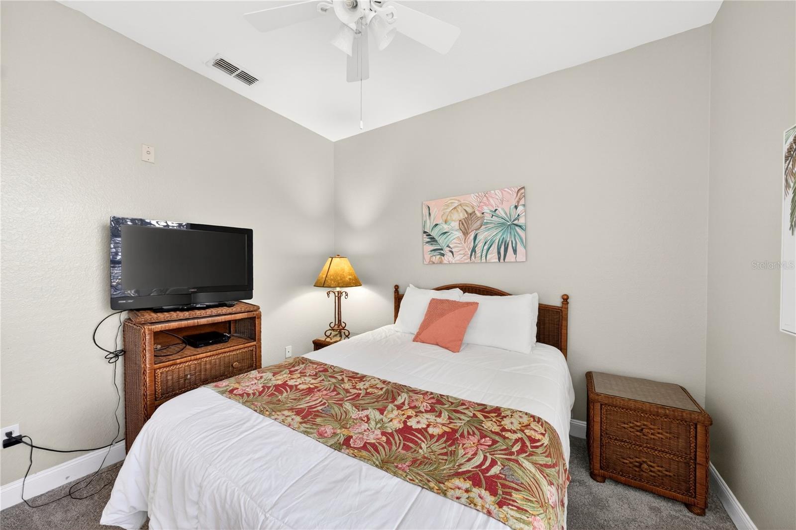 Image 30 of 47 For 8105 Coconut Palm Way 203