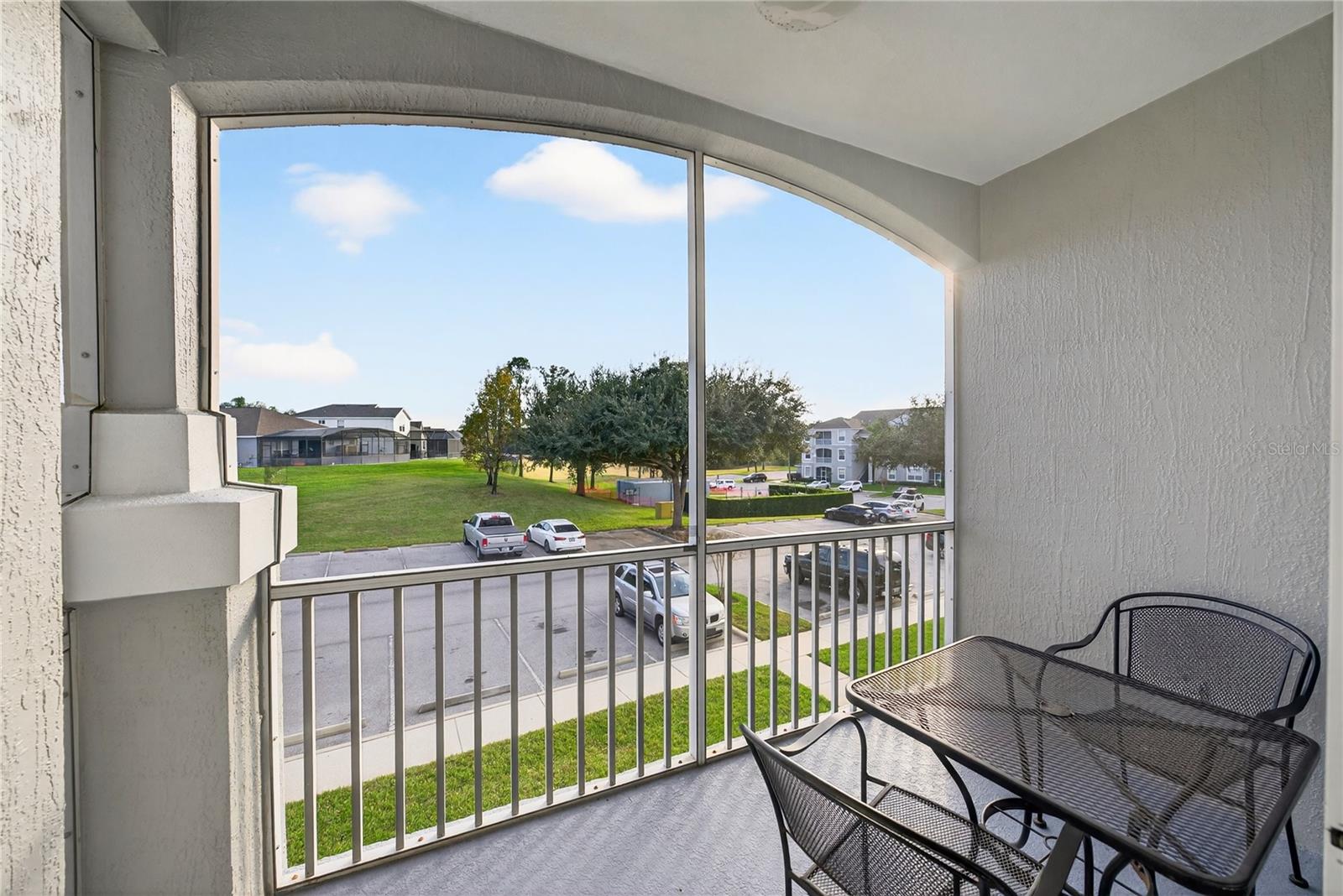 Image 31 of 47 For 8105 Coconut Palm Way 203