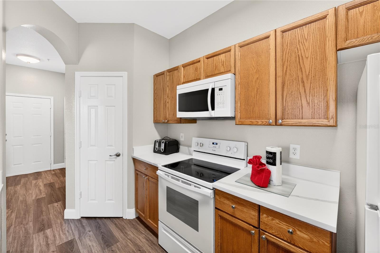 Image 7 of 47 For 8105 Coconut Palm Way 203