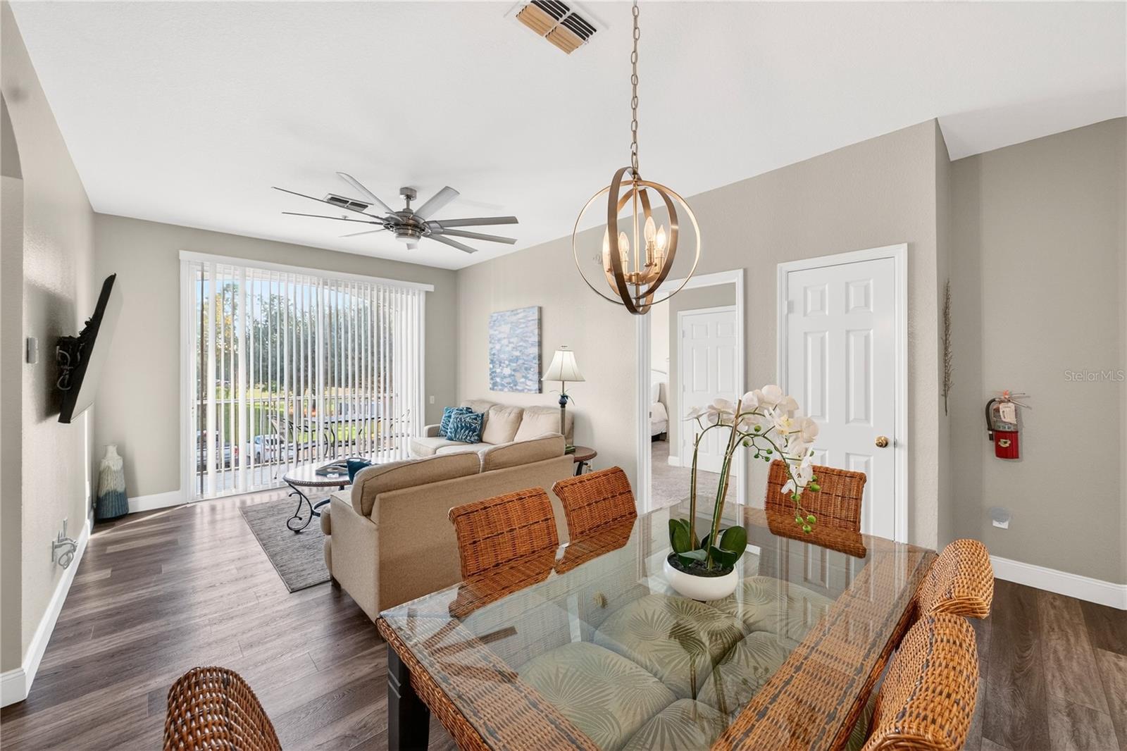 Image 9 of 47 For 8105 Coconut Palm Way 203