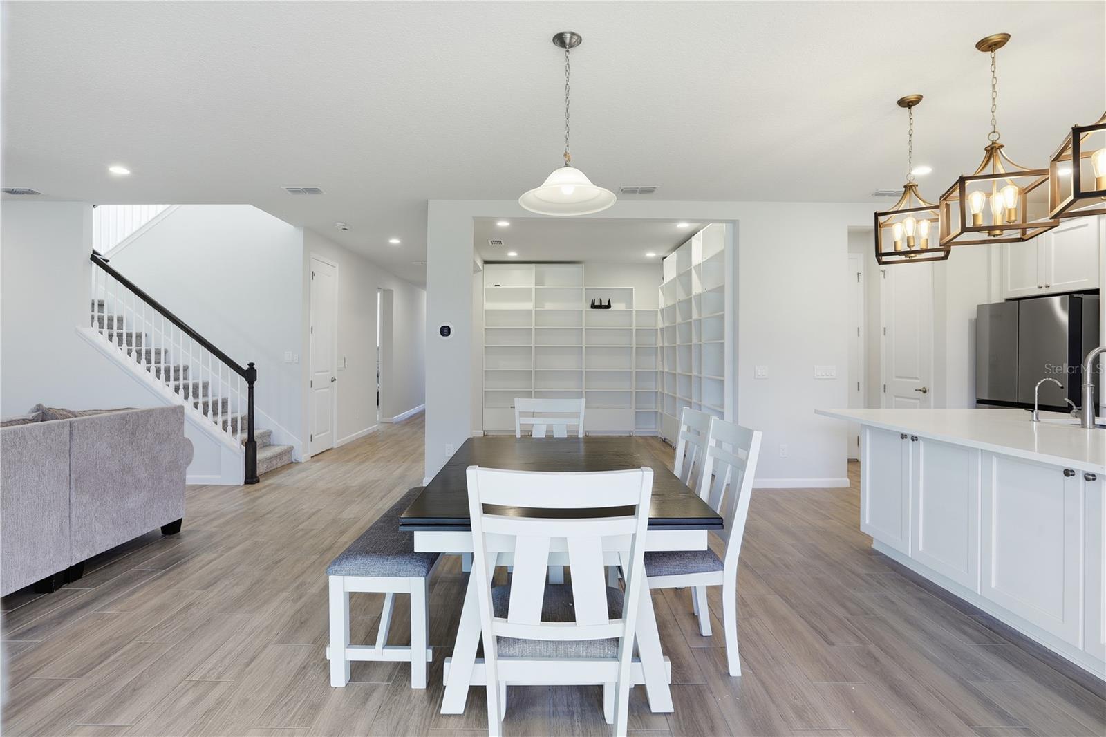 Image 13 of 52 For 3610 Arbordale Loop