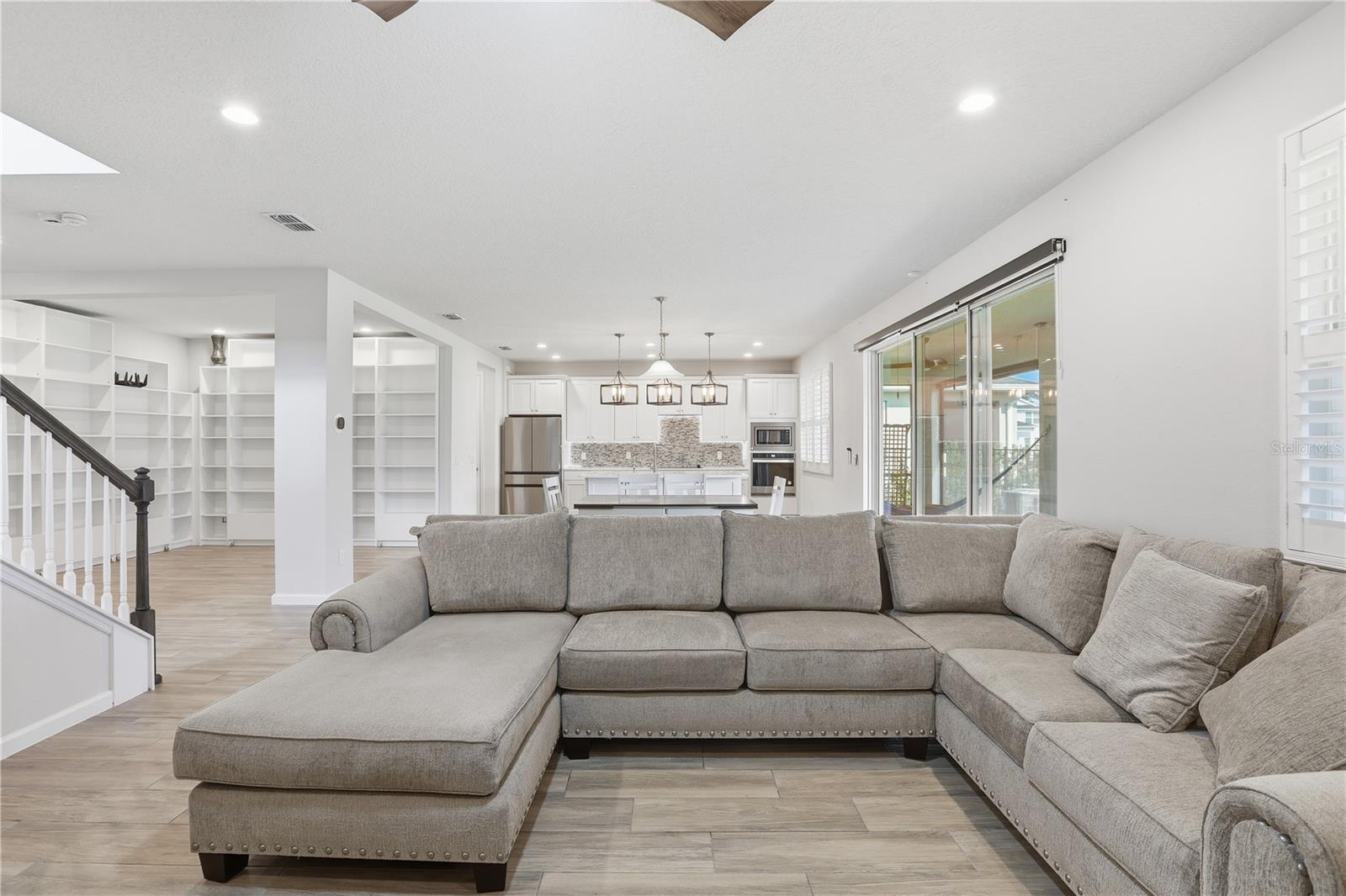 Image 16 of 52 For 3610 Arbordale Loop