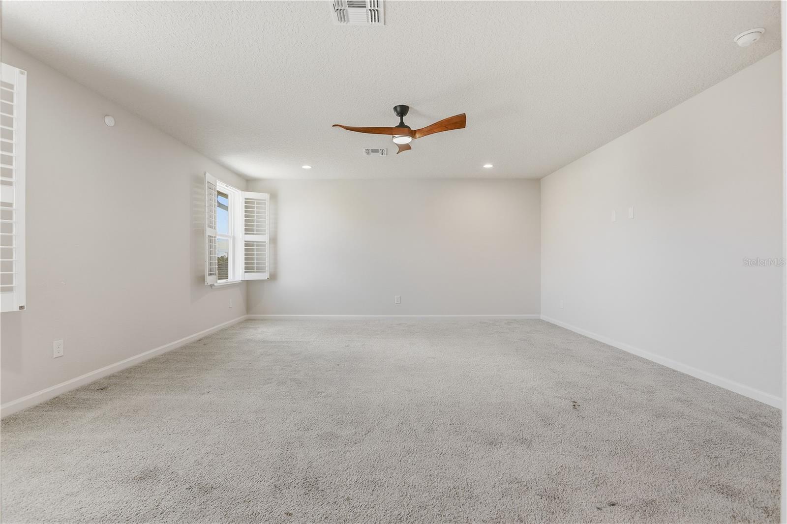 Image 21 of 52 For 3610 Arbordale Loop