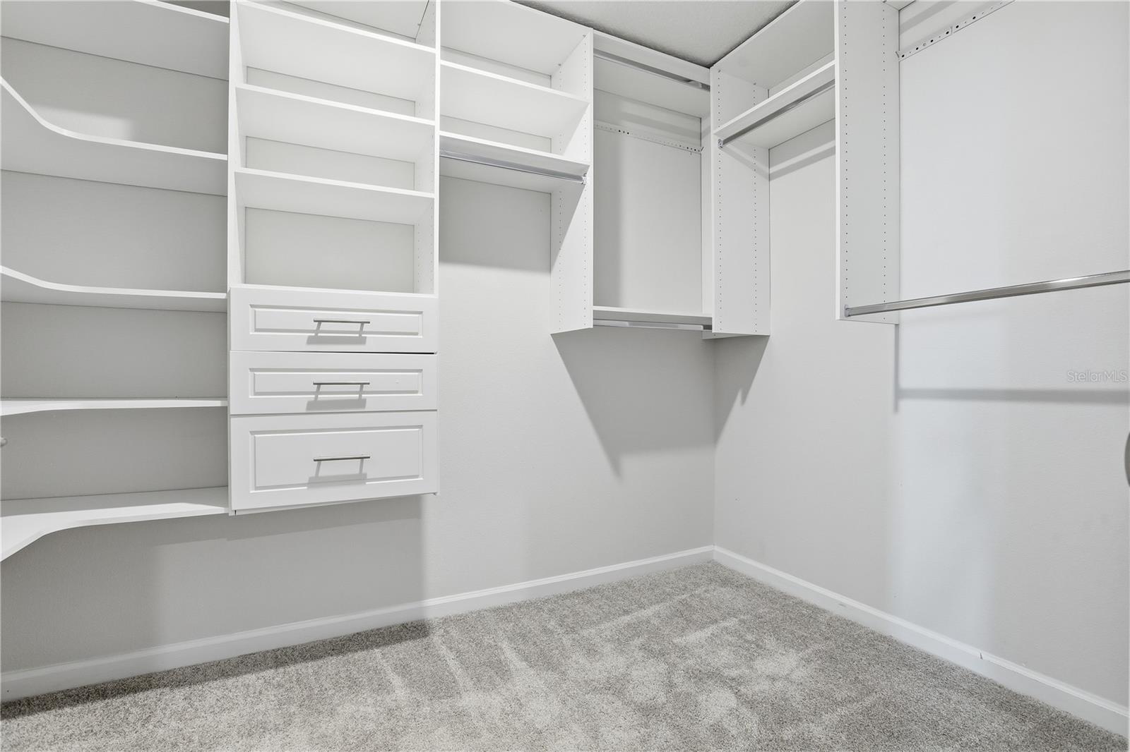 Image 23 of 52 For 3610 Arbordale Loop