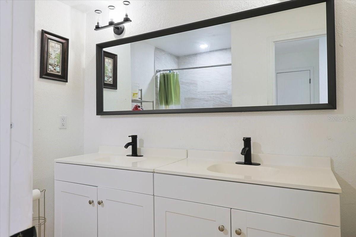 Image 18 of 27 For 2244 Menomonee Court