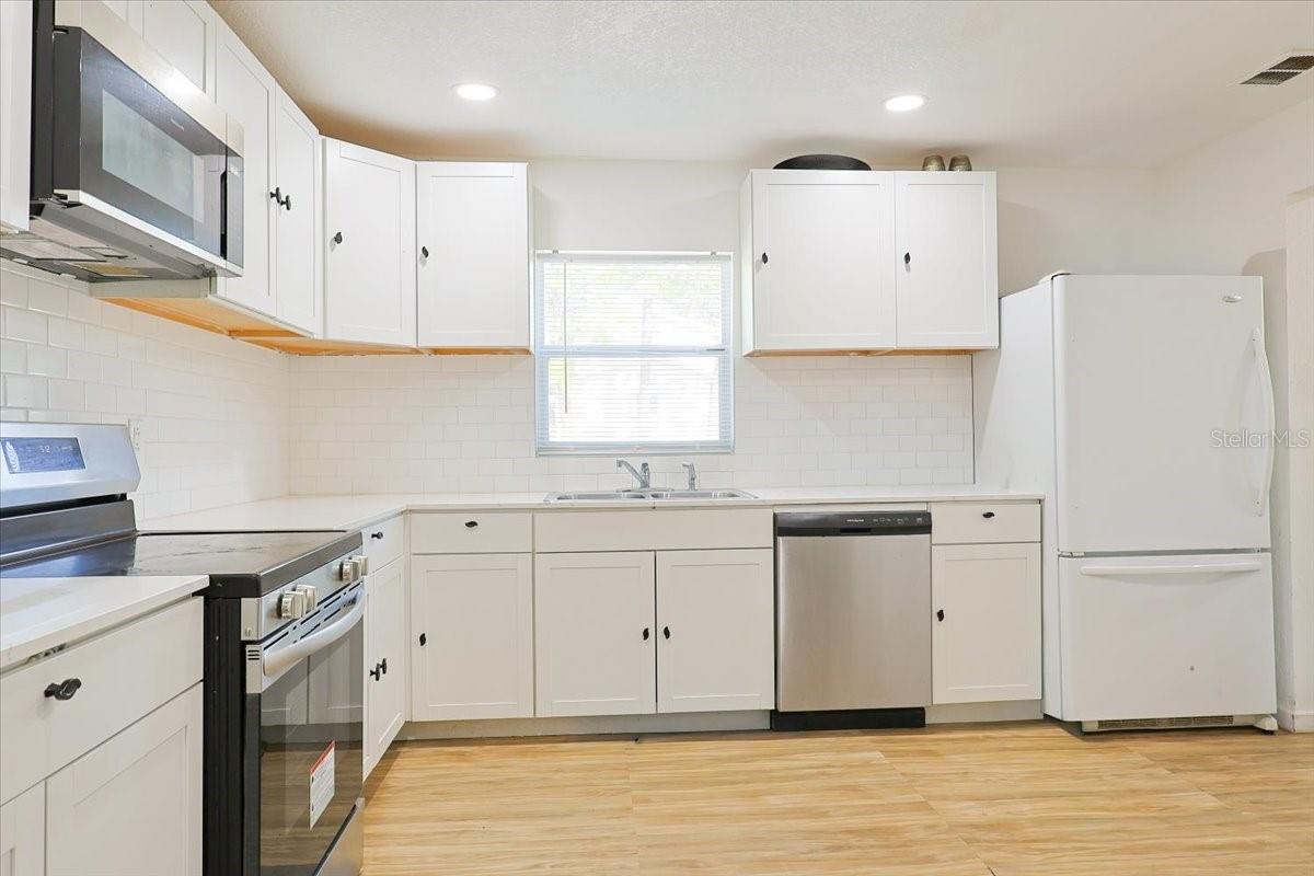 Image 9 of 27 For 2244 Menomonee Court