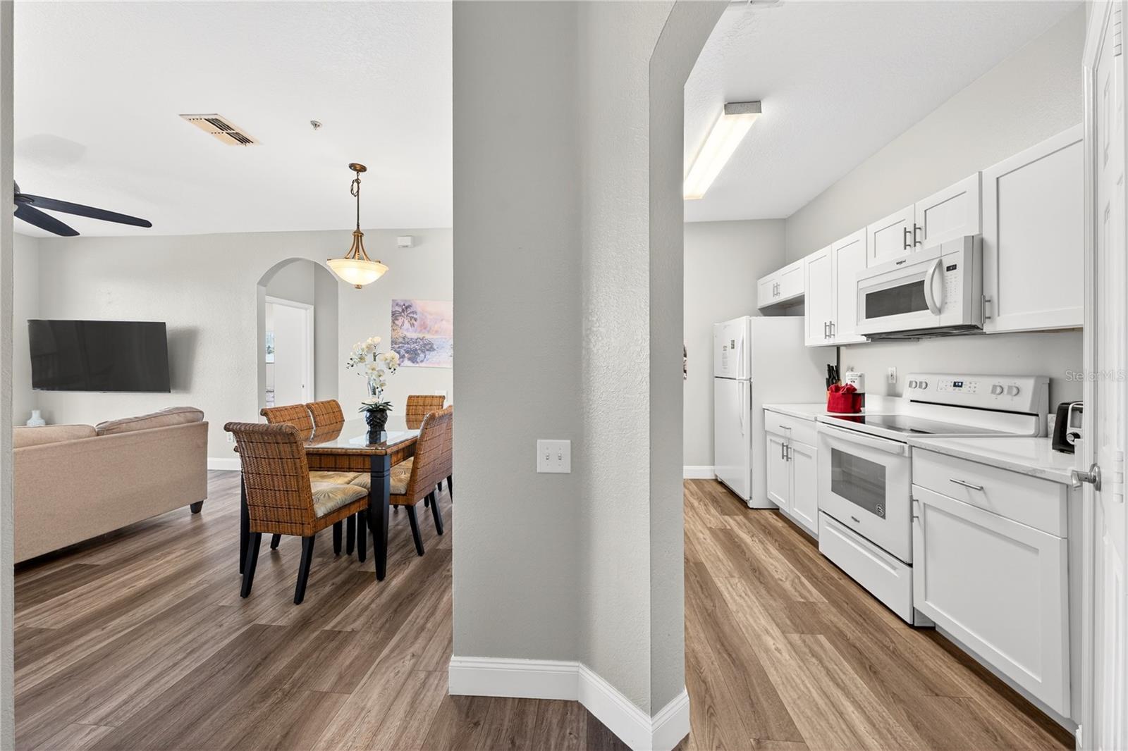 Image 5 of 51 For 8100 Princess Palm Lane 201