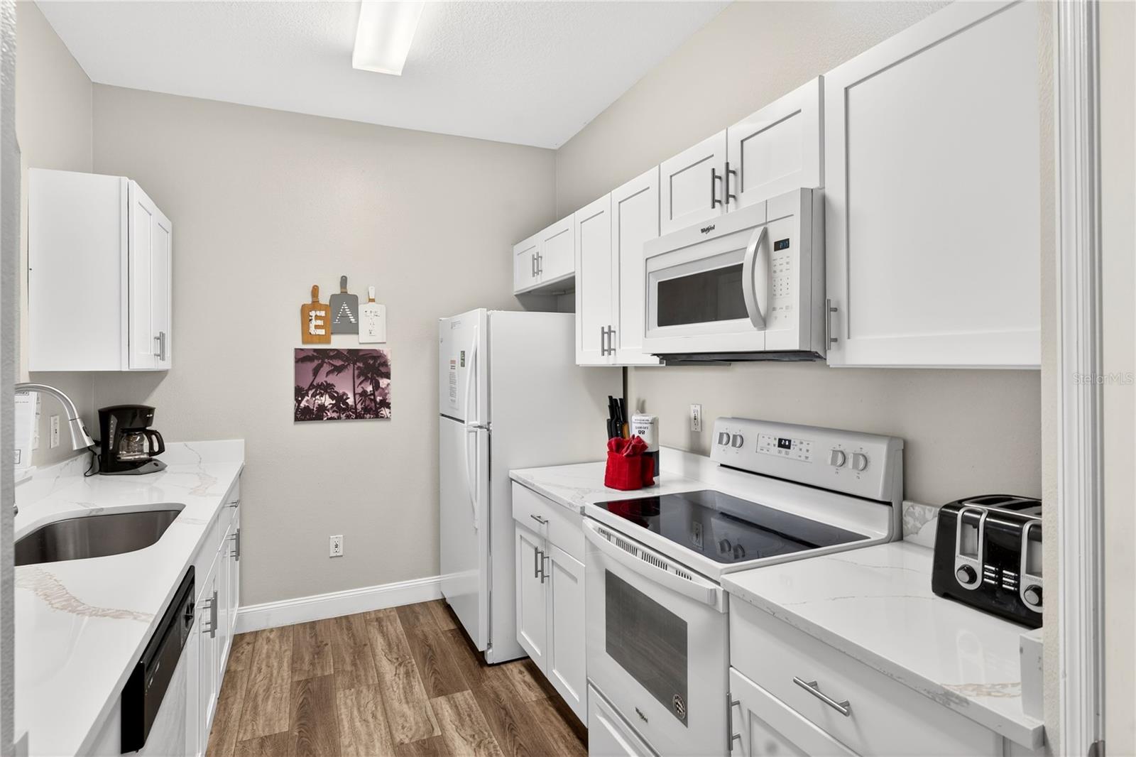 Image 6 of 51 For 8100 Princess Palm Lane 201